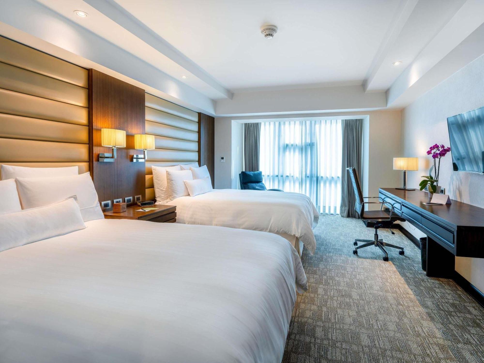 Classic Double Room Two Double Beds