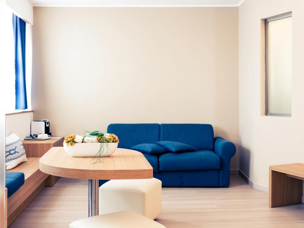 Standard Family Suite 2 Connecting Rooms