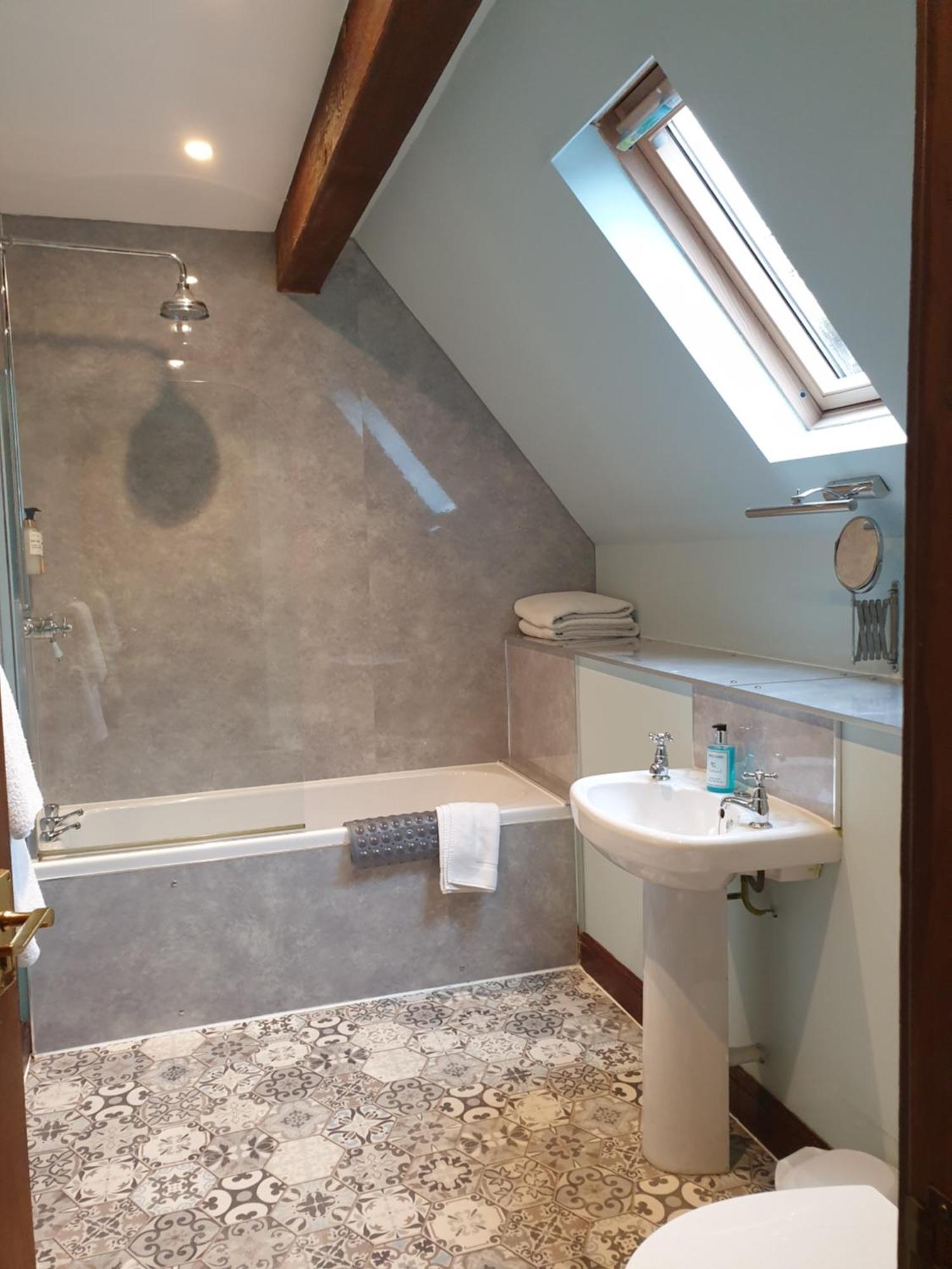Twin Room Bathroom