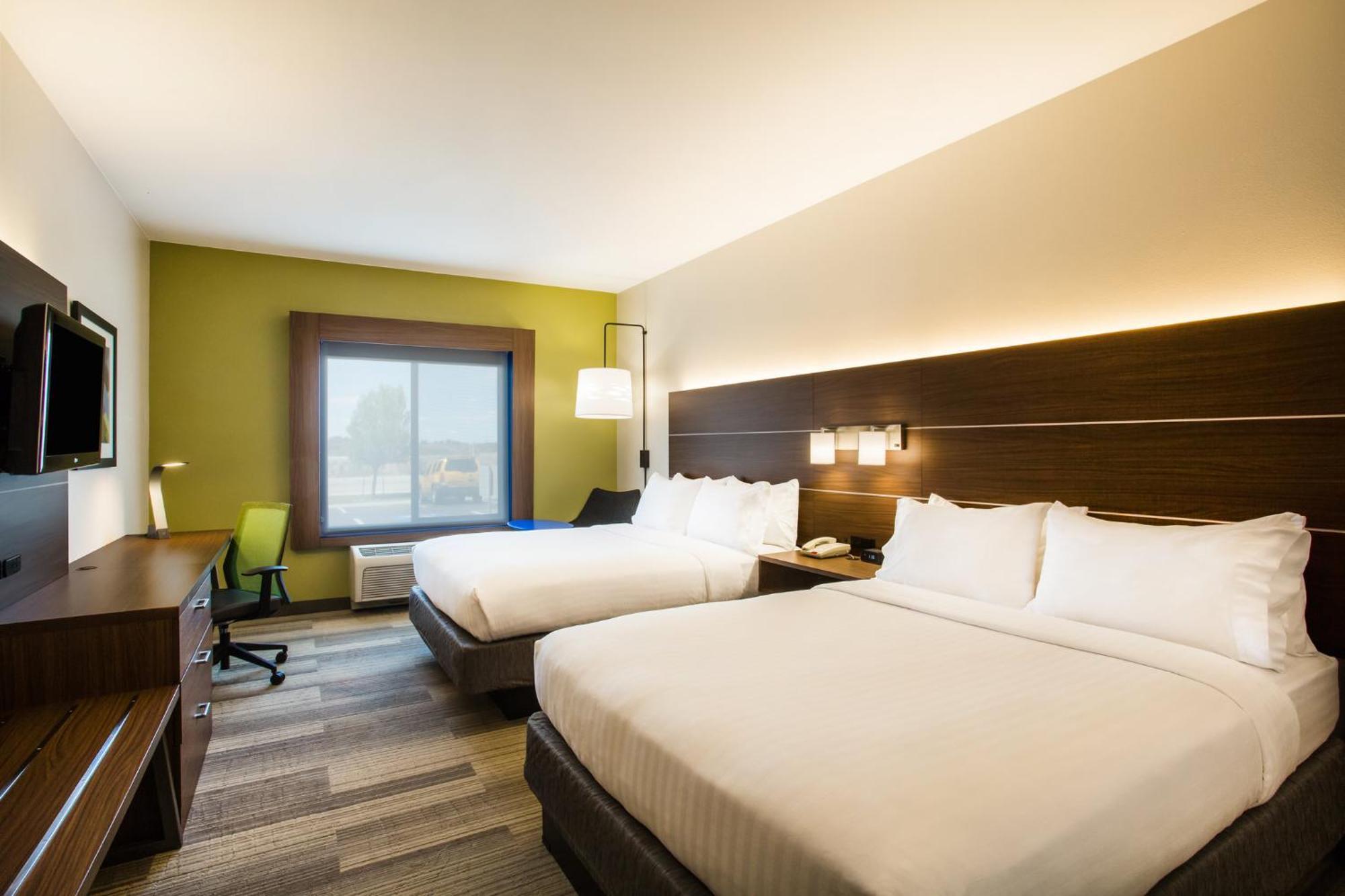 Standard Room Two Queen Beds