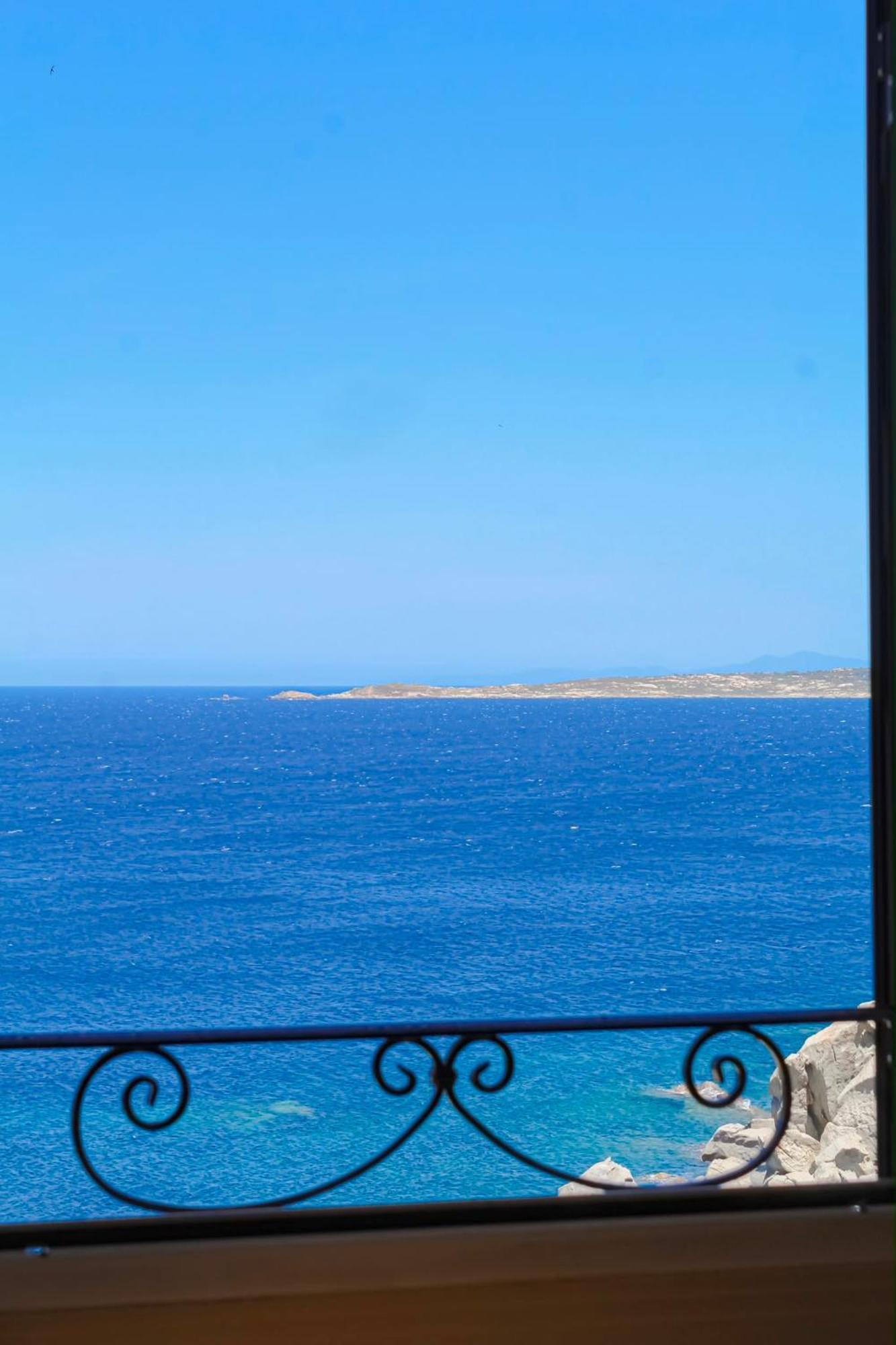 Double or Twin Room Sea View