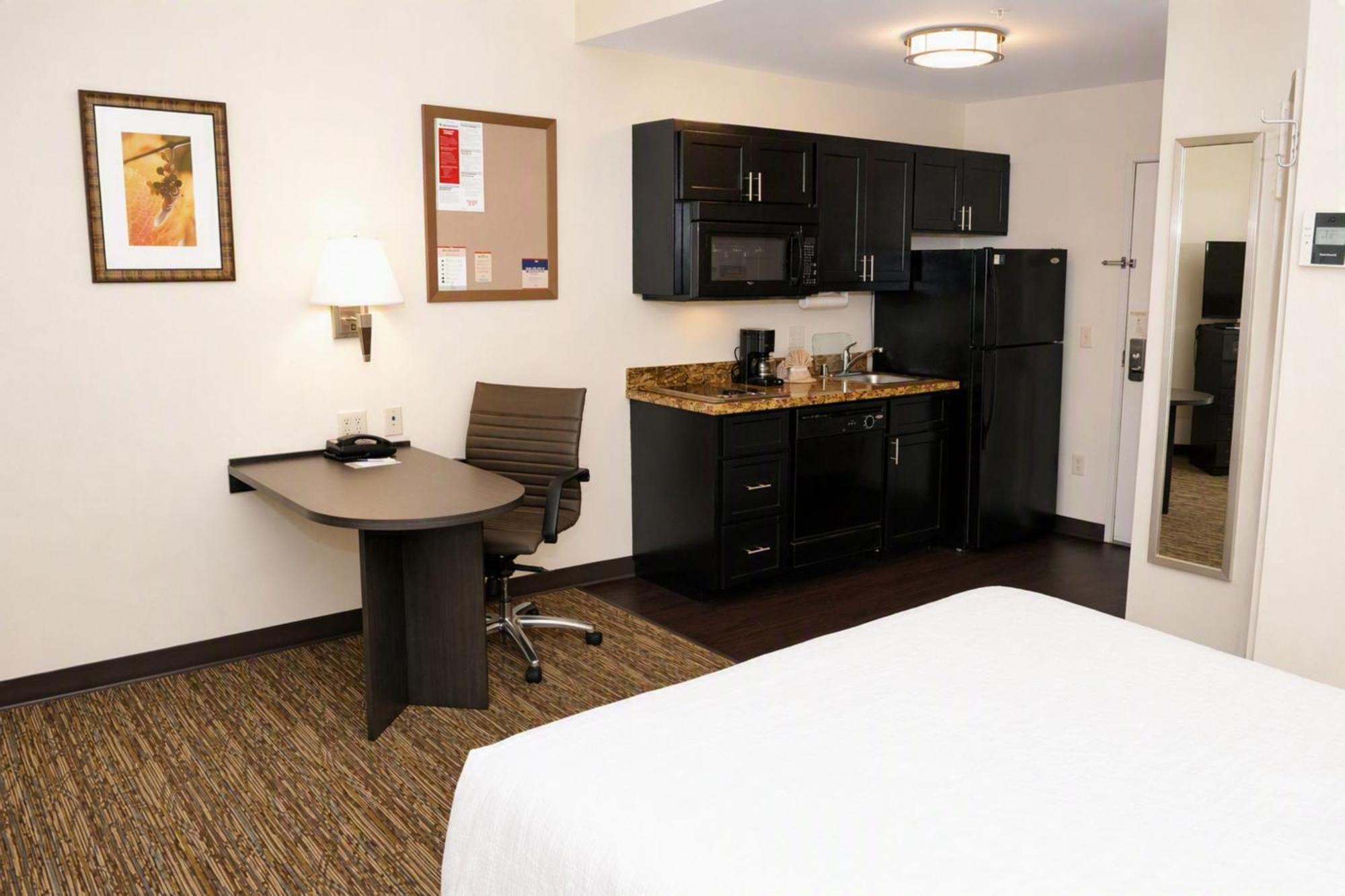 Queen Studio Suite