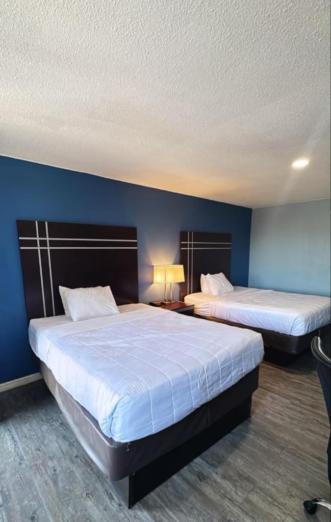 Double Room Two Double Beds Non-Smoking