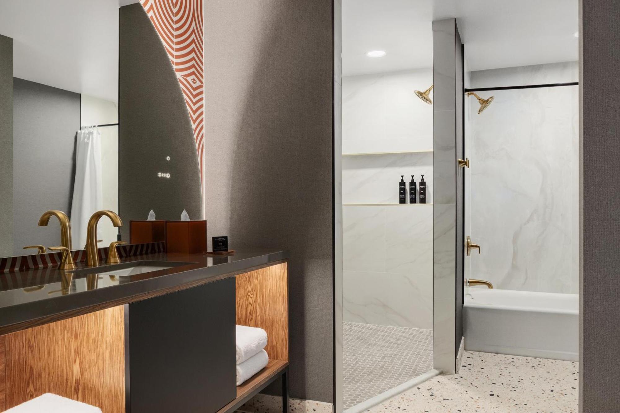 Junior King Suite Mobility Accessible