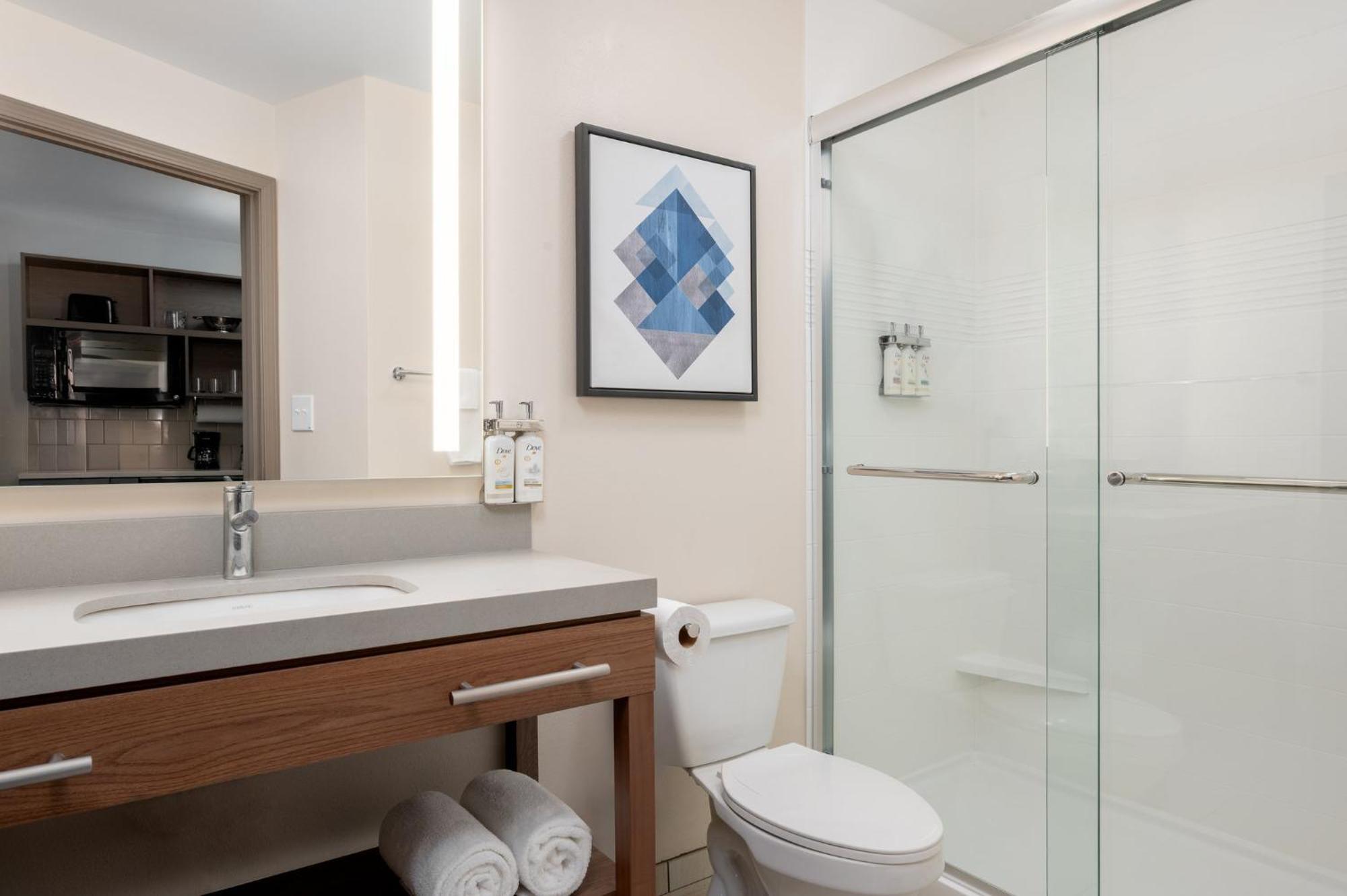 One-Bedroom King Suite