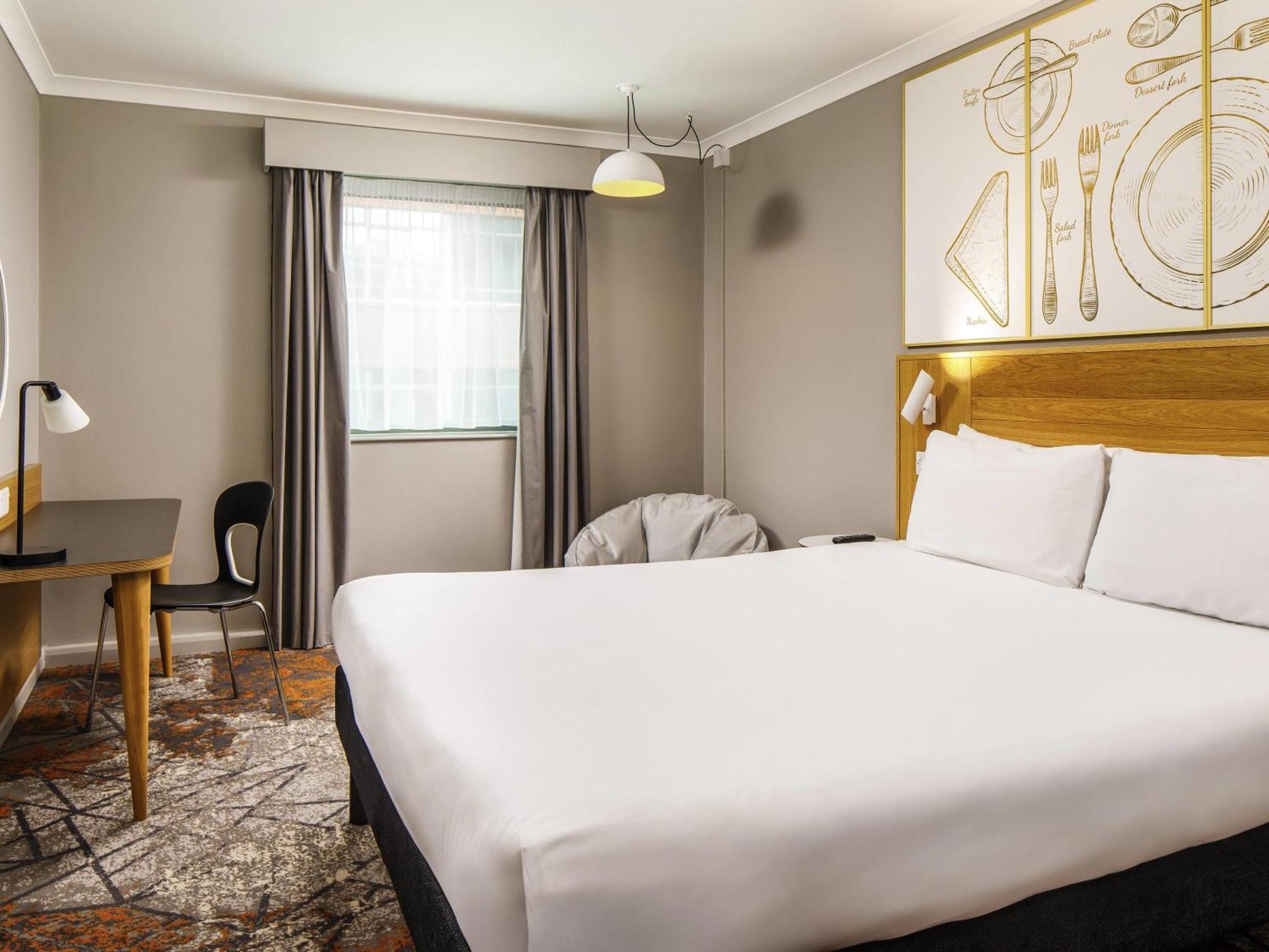 Queen Room