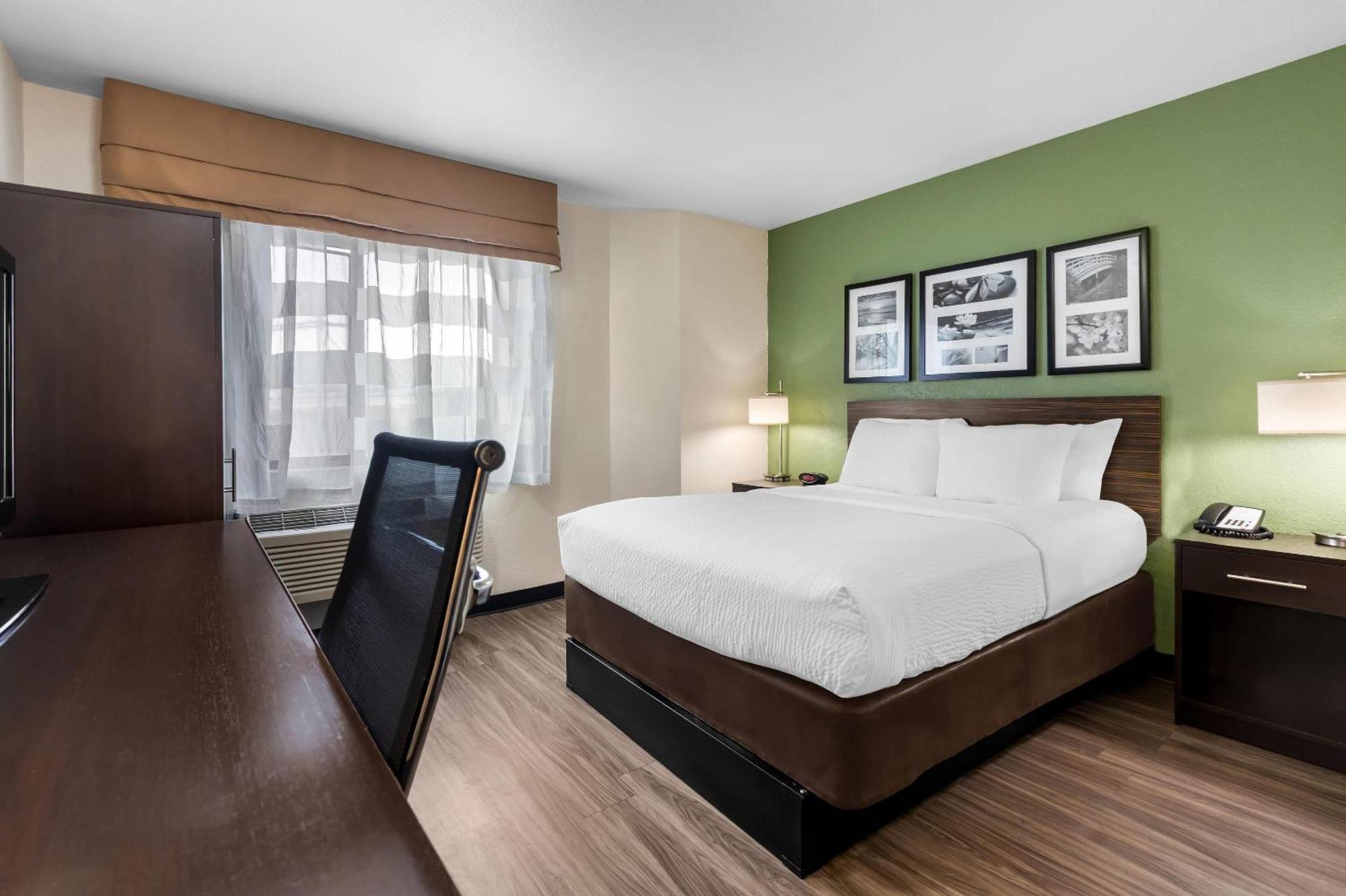 One Room Suite Sofa bed Non Smoking or Interior Corridor