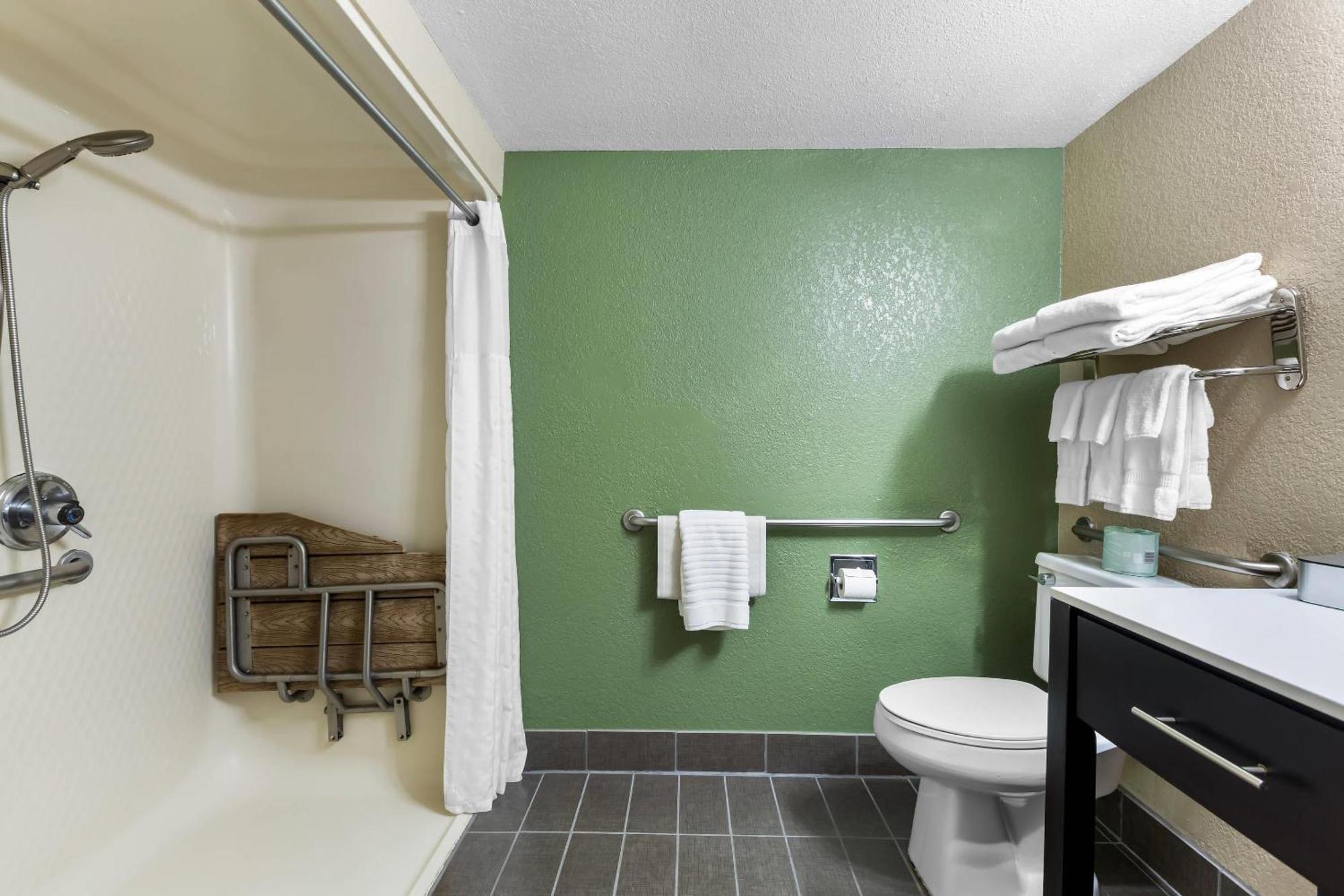 Queen Room First Floor Accessible or Non-Smoking