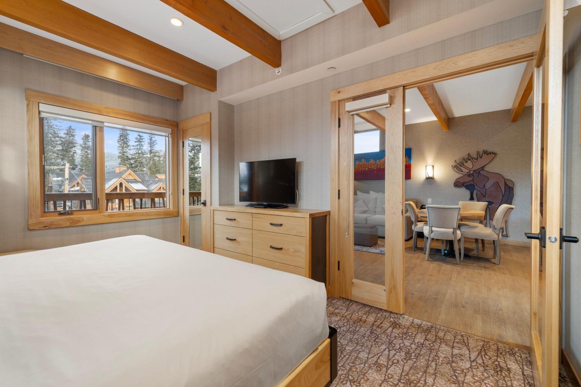 Rooftop One-Bedroom Suite