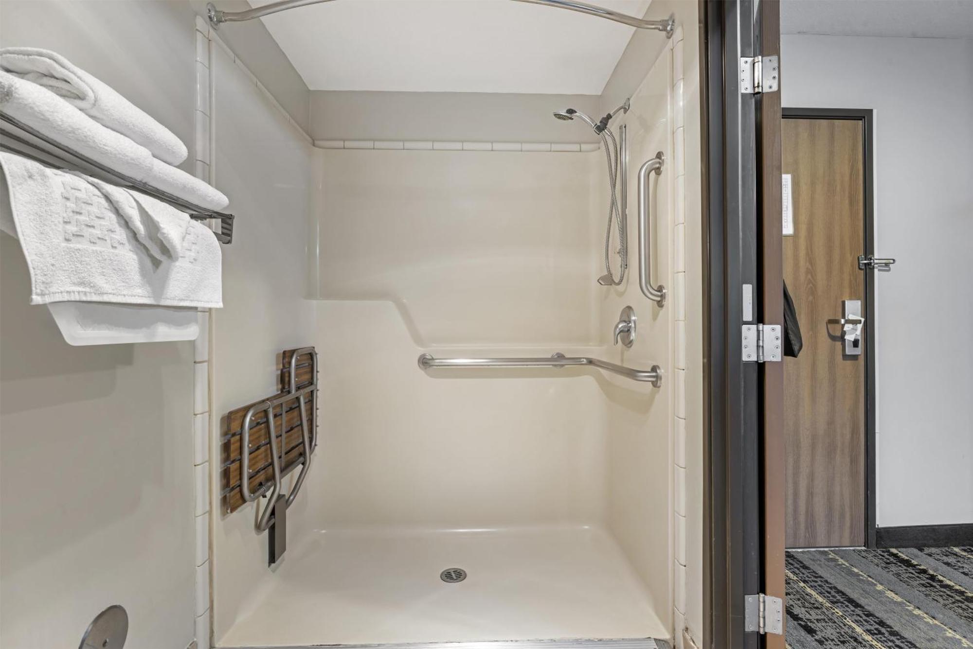 King Room Roll Shower Mobility Access