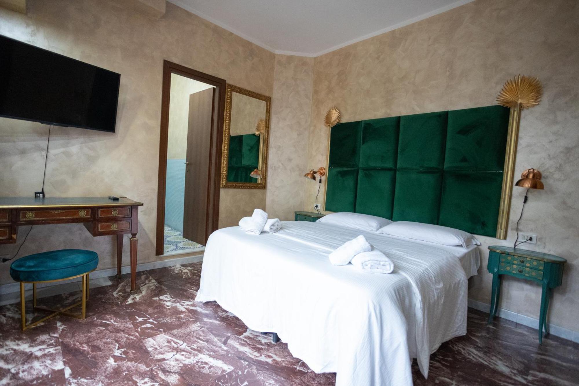 Deluxe Double or Twin Room Balcony