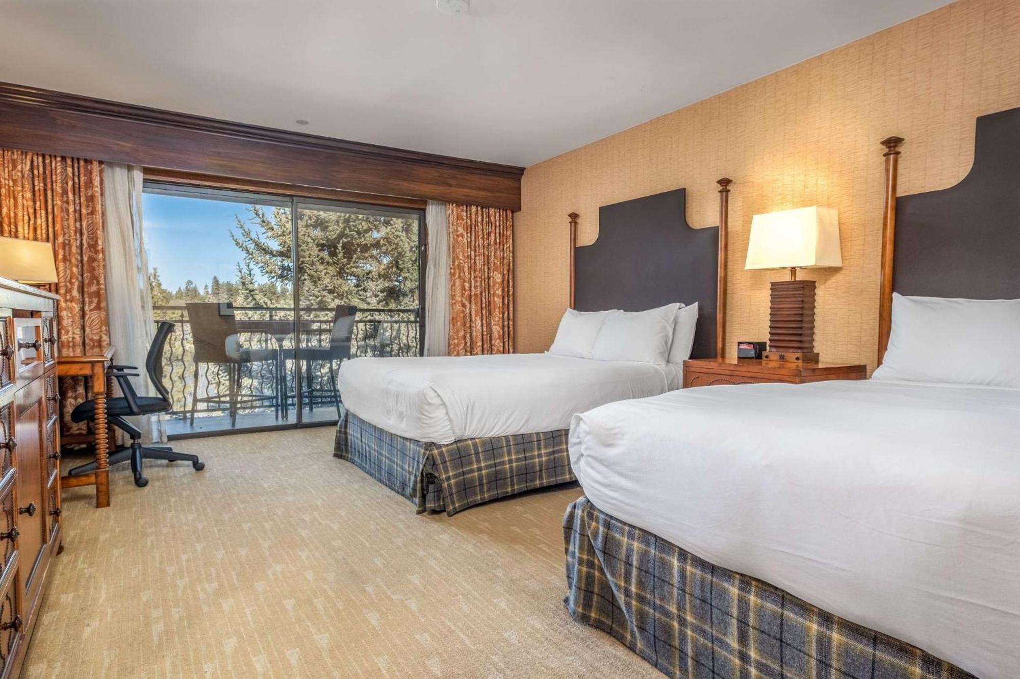 Standard Queen Room Two Queen Beds