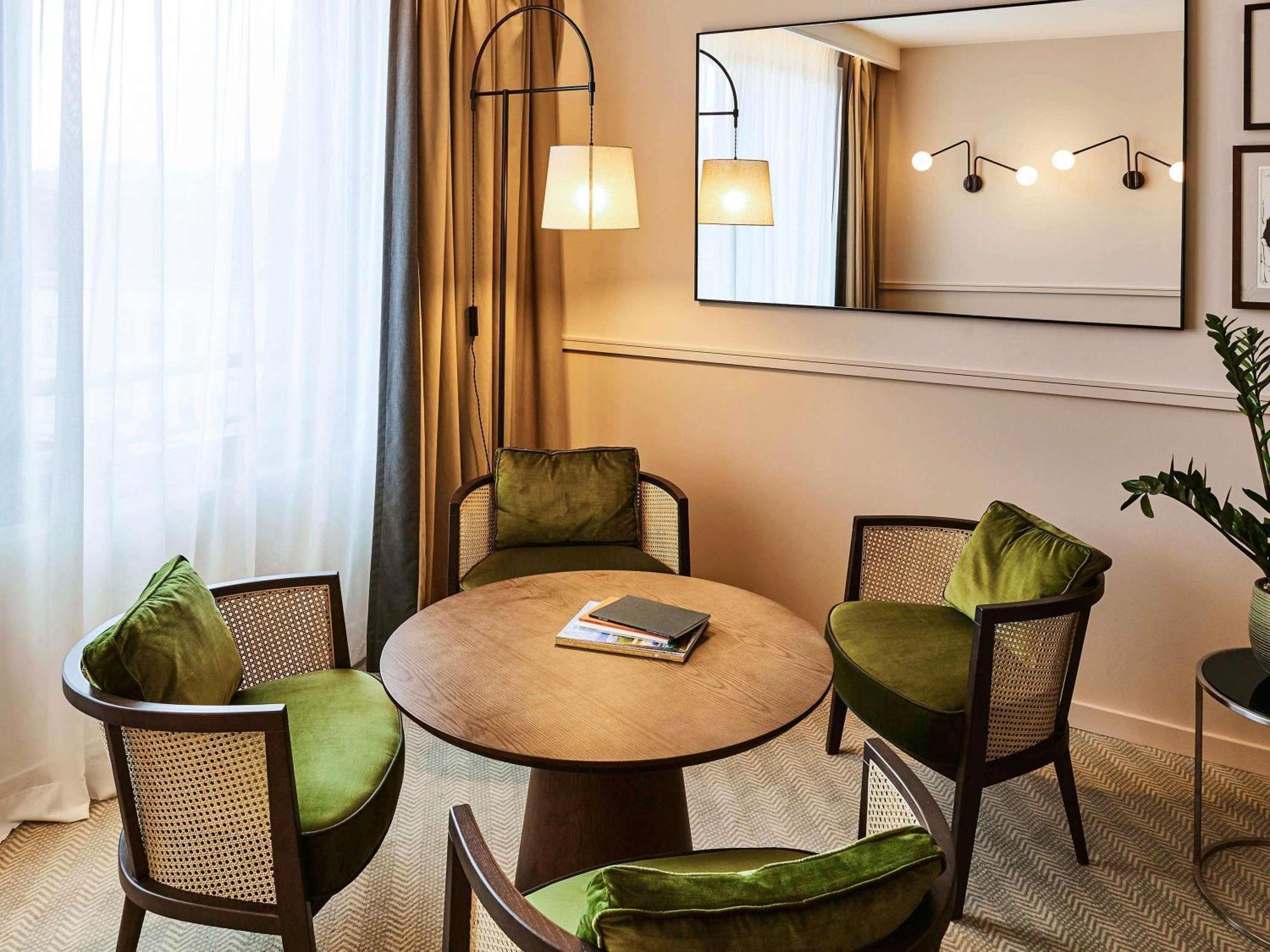 One-Bedroom Junior King Suite with Separate Living Area