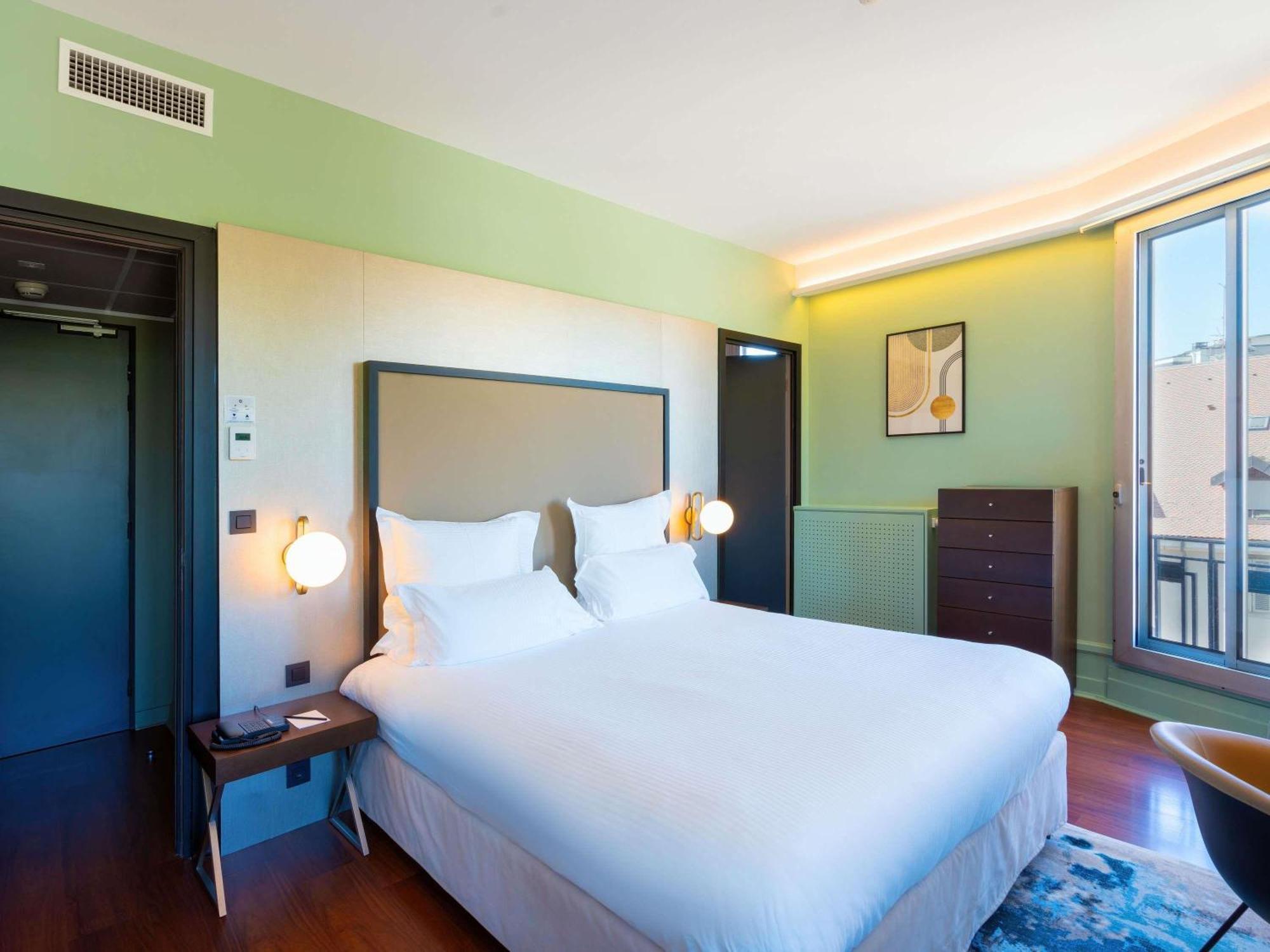 Deluxe Double Room Balcony Lake Side