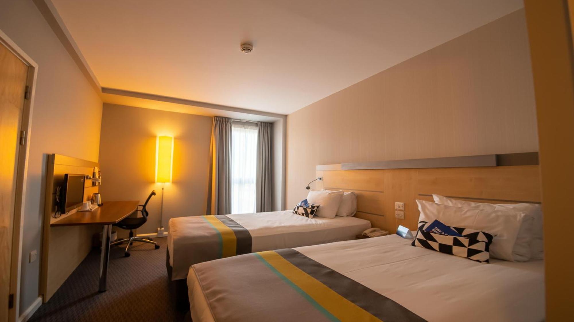 Standard Double Room Hot