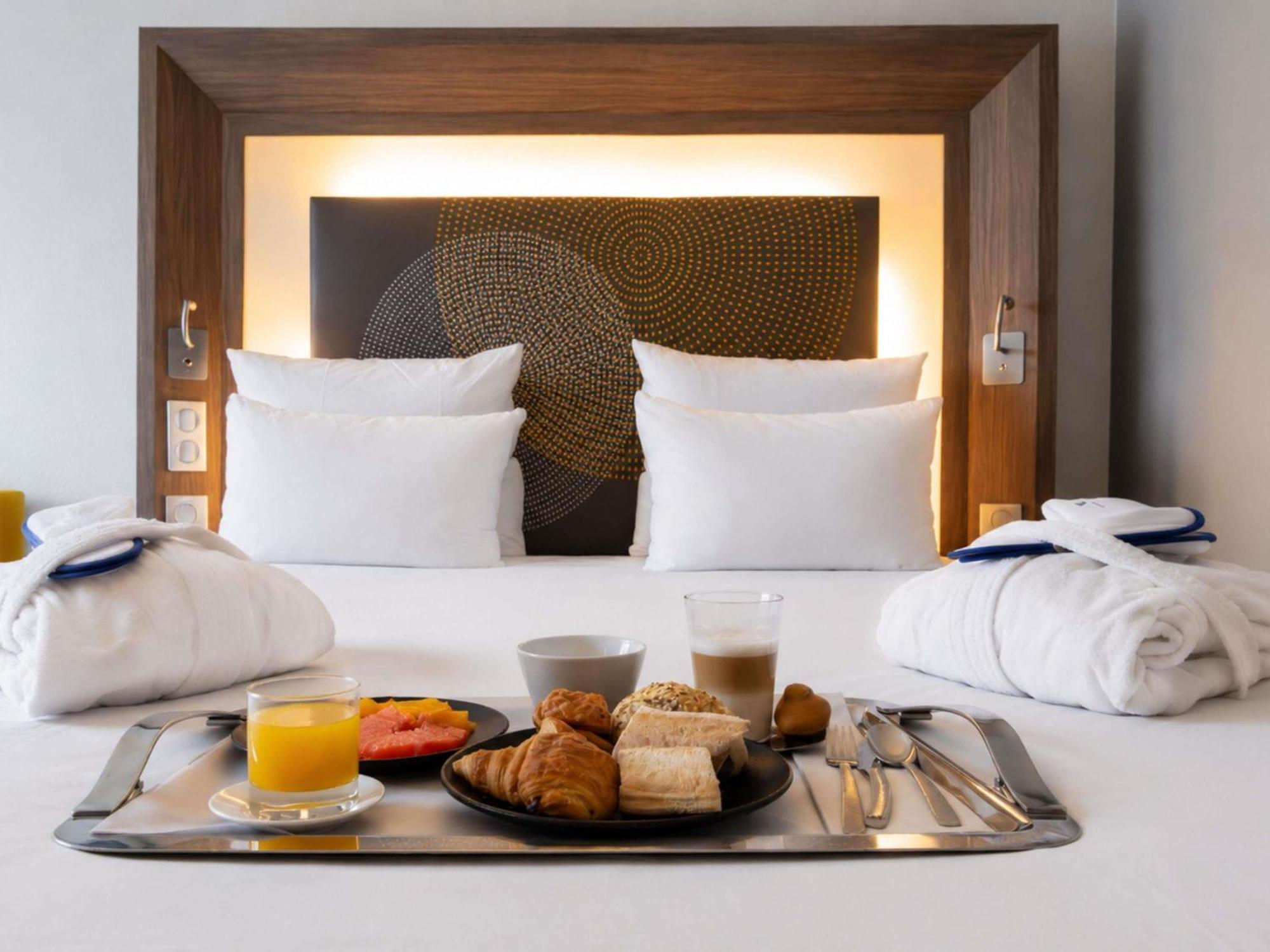 Executive Queen Room