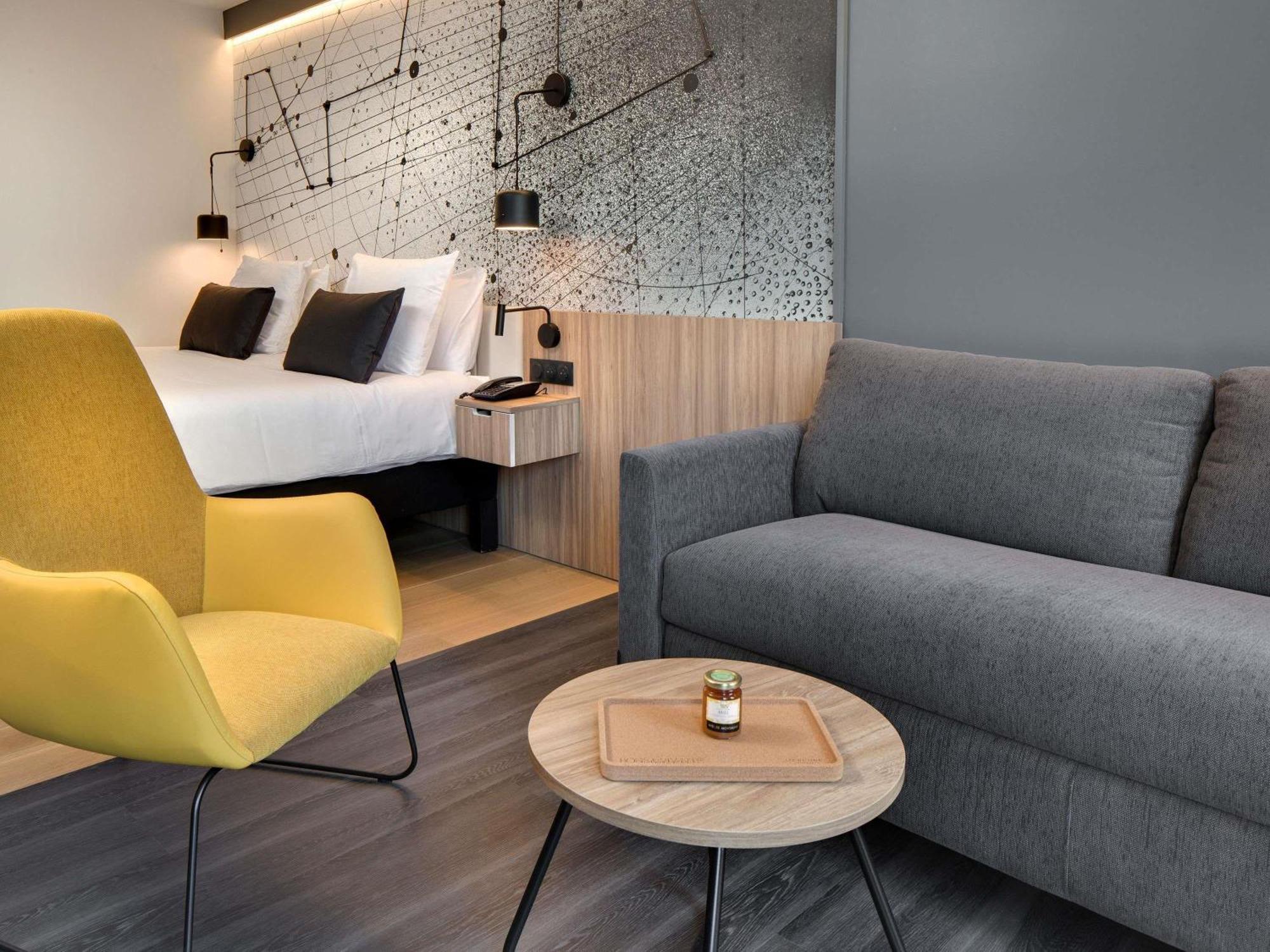Privilege Room No Smoking 1 double bed sofa