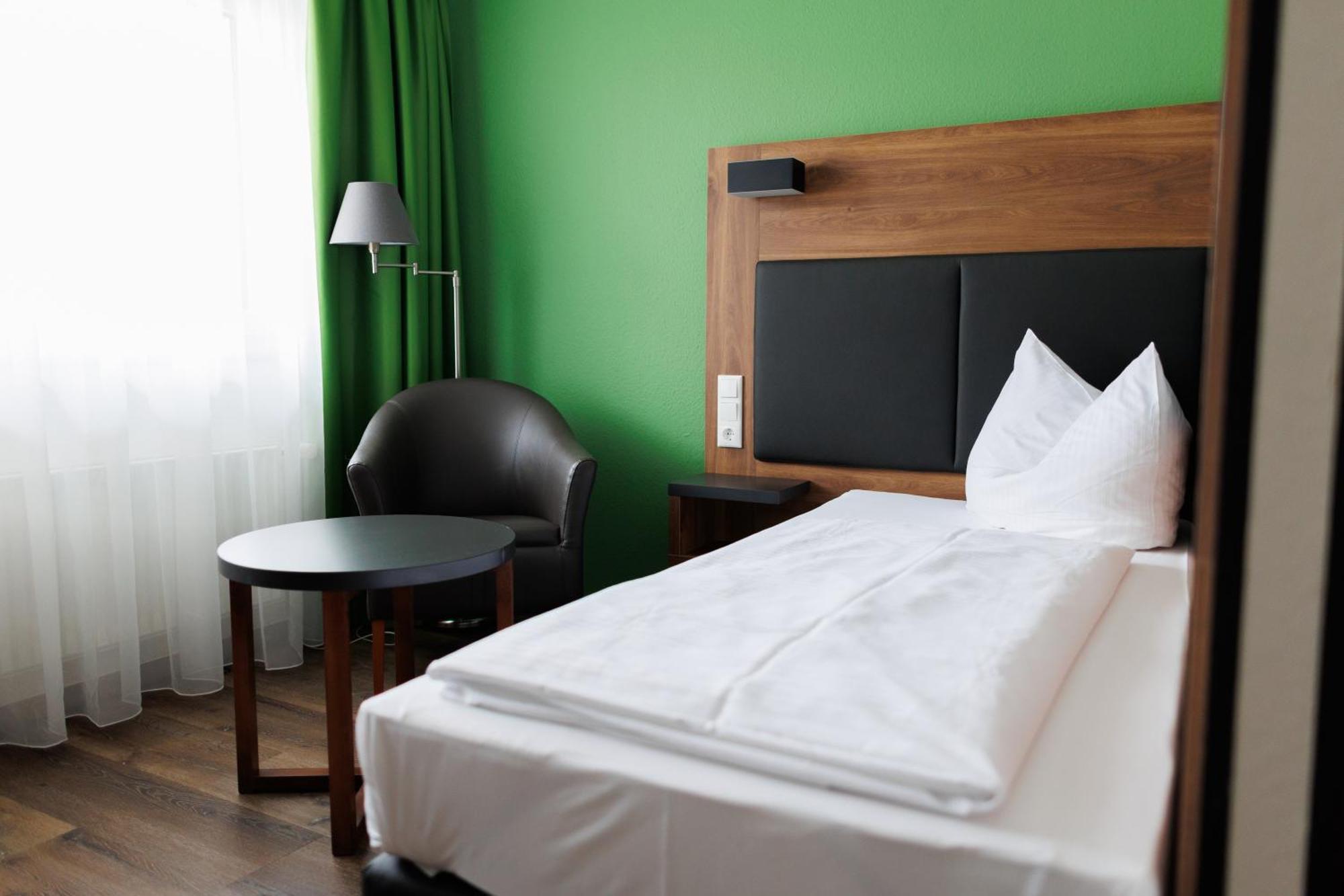 Deluxe Single Room