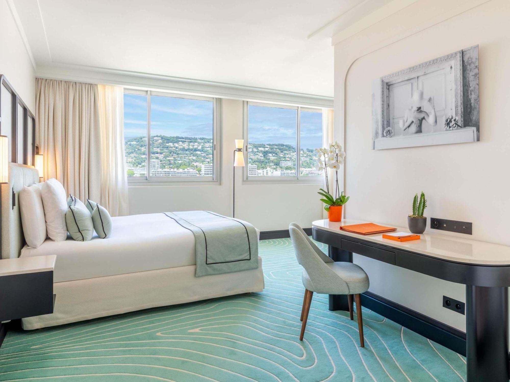 Deluxe Room City View