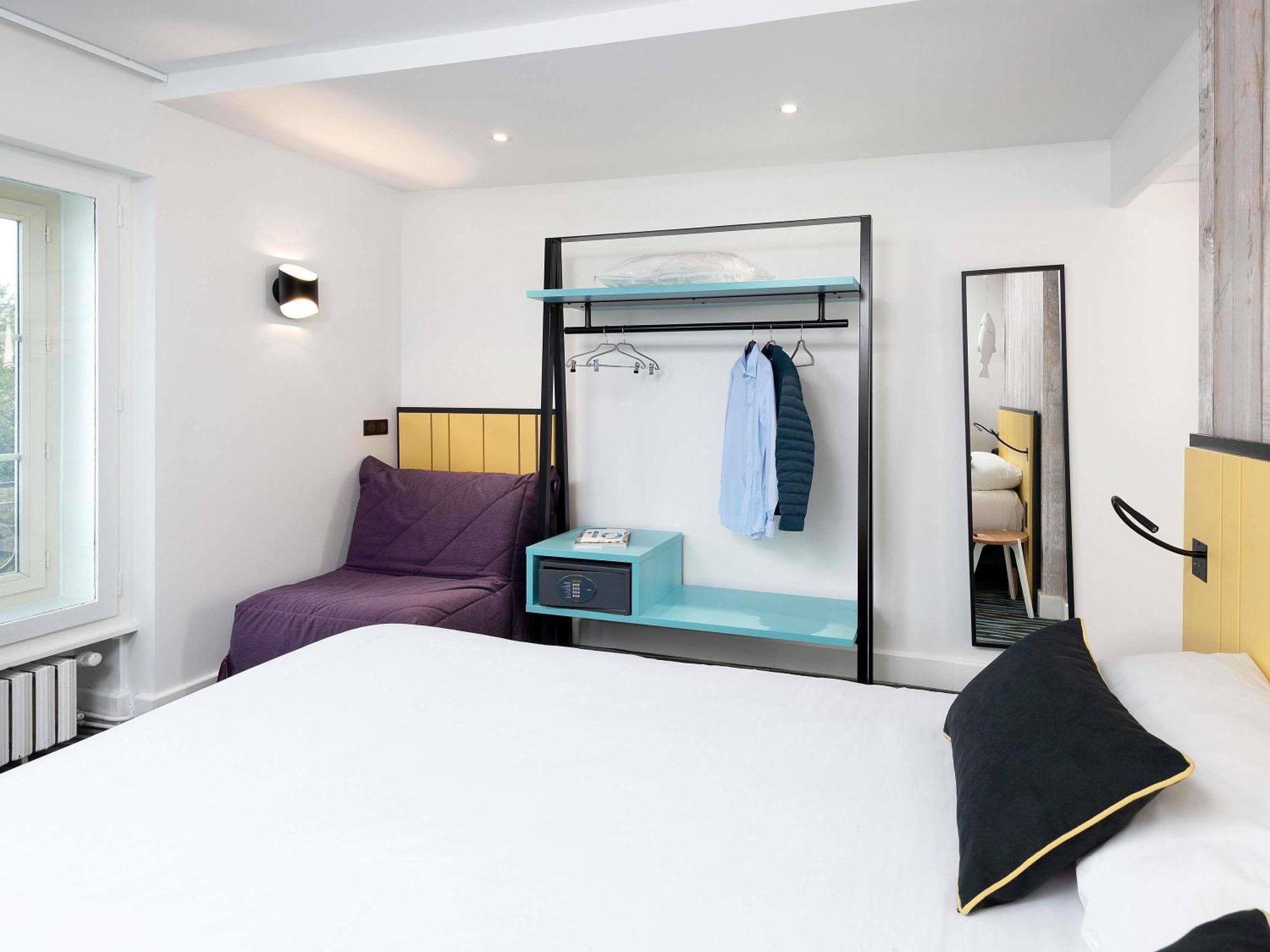 Standard Double Room One Double One Single Bed Non-Smoking
