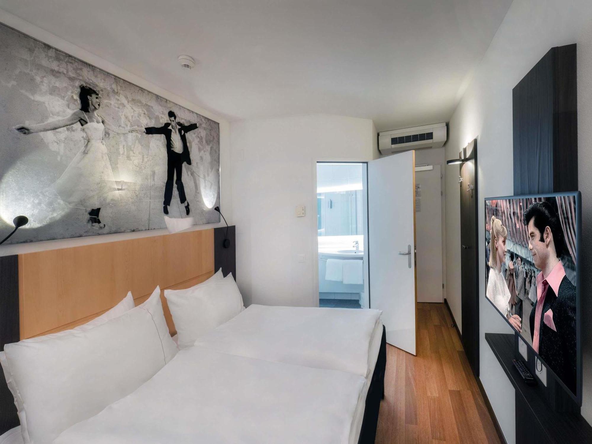 Cinema Twin Room