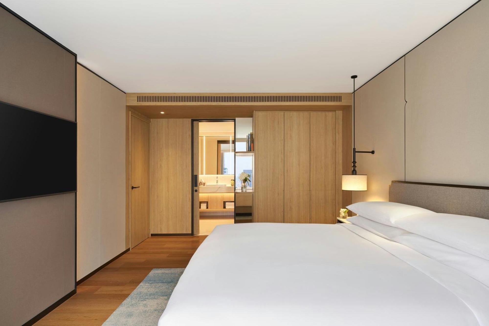 One-Bedroom King Suite City View