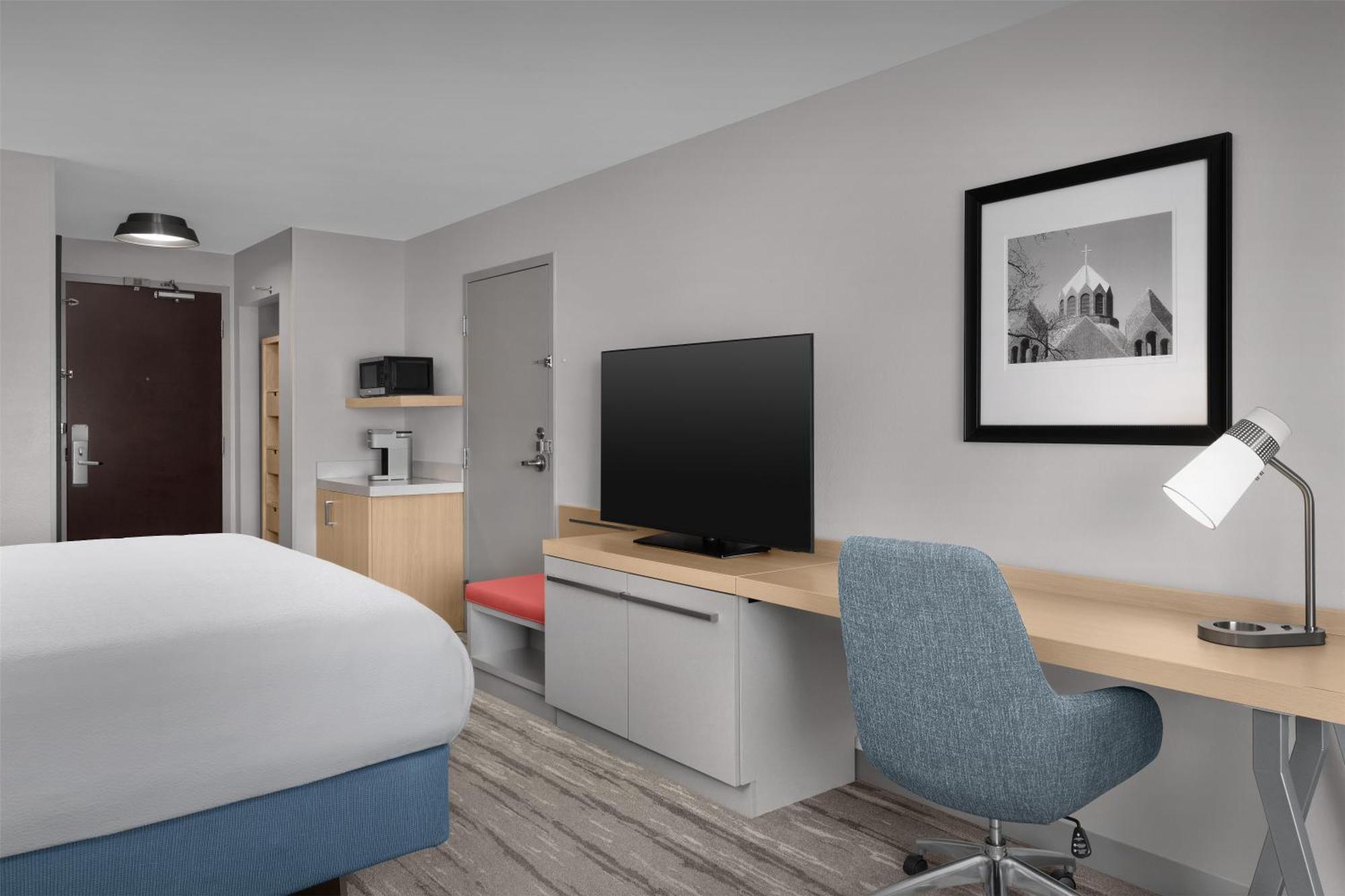 Premium King Room