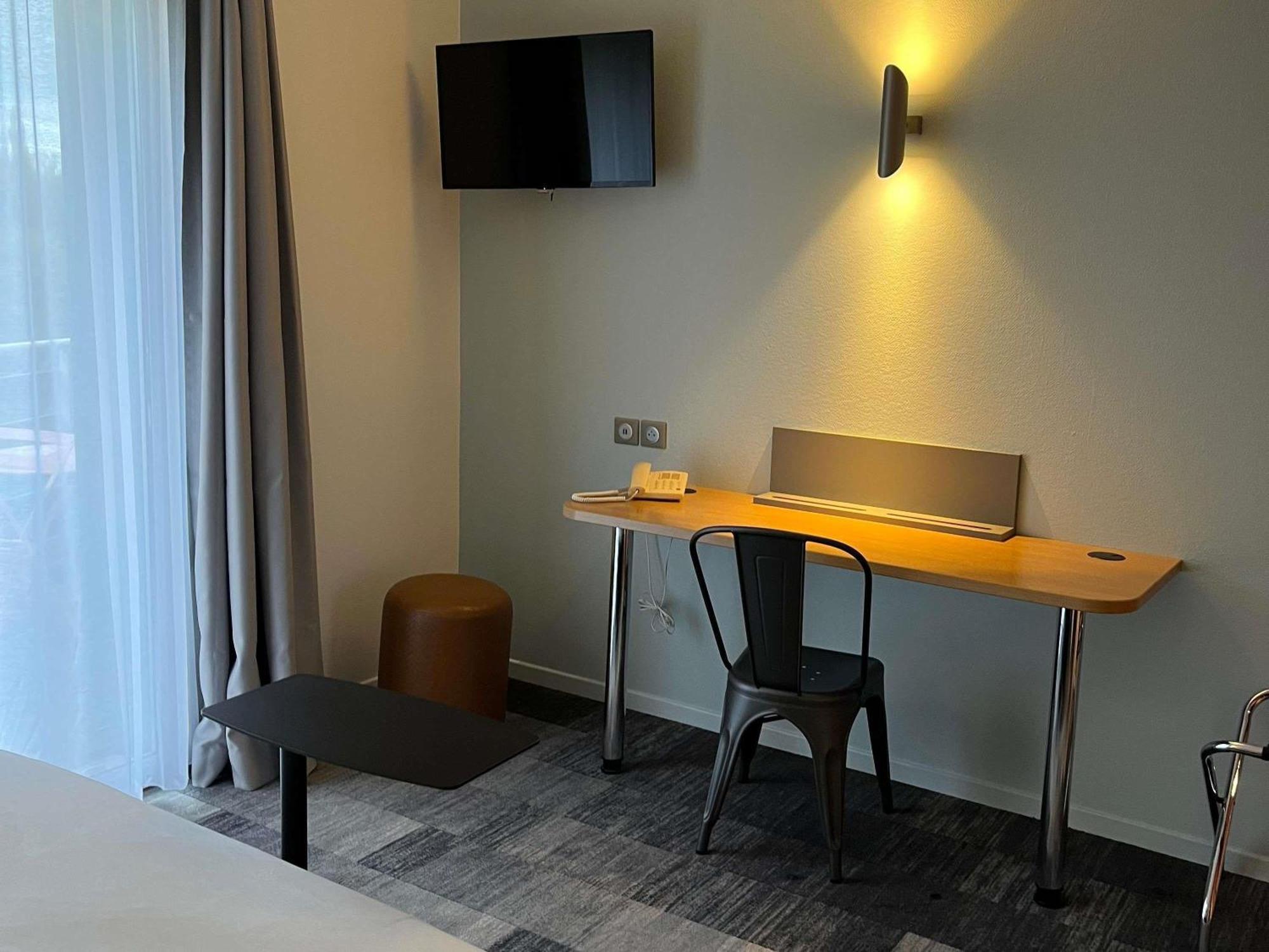 Standard One Double Bed