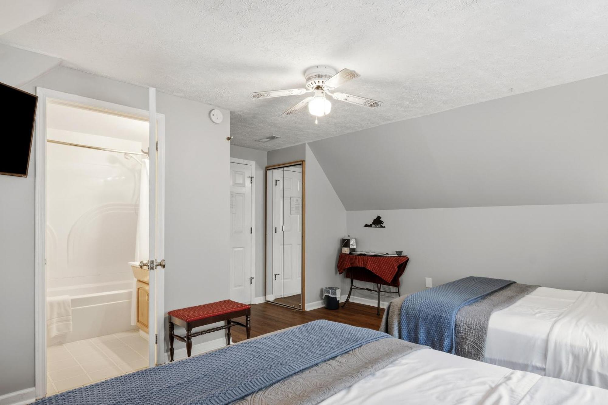 Queen Room