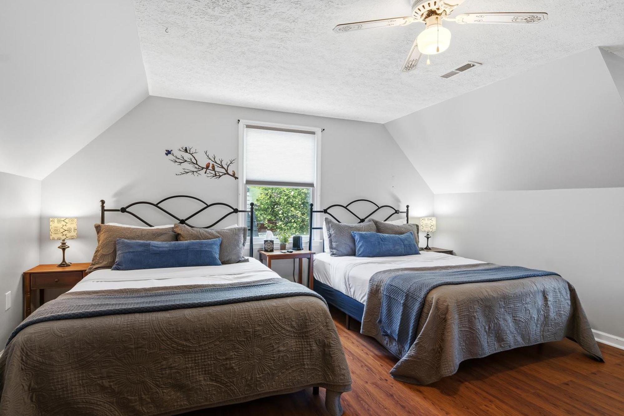 Queen Room