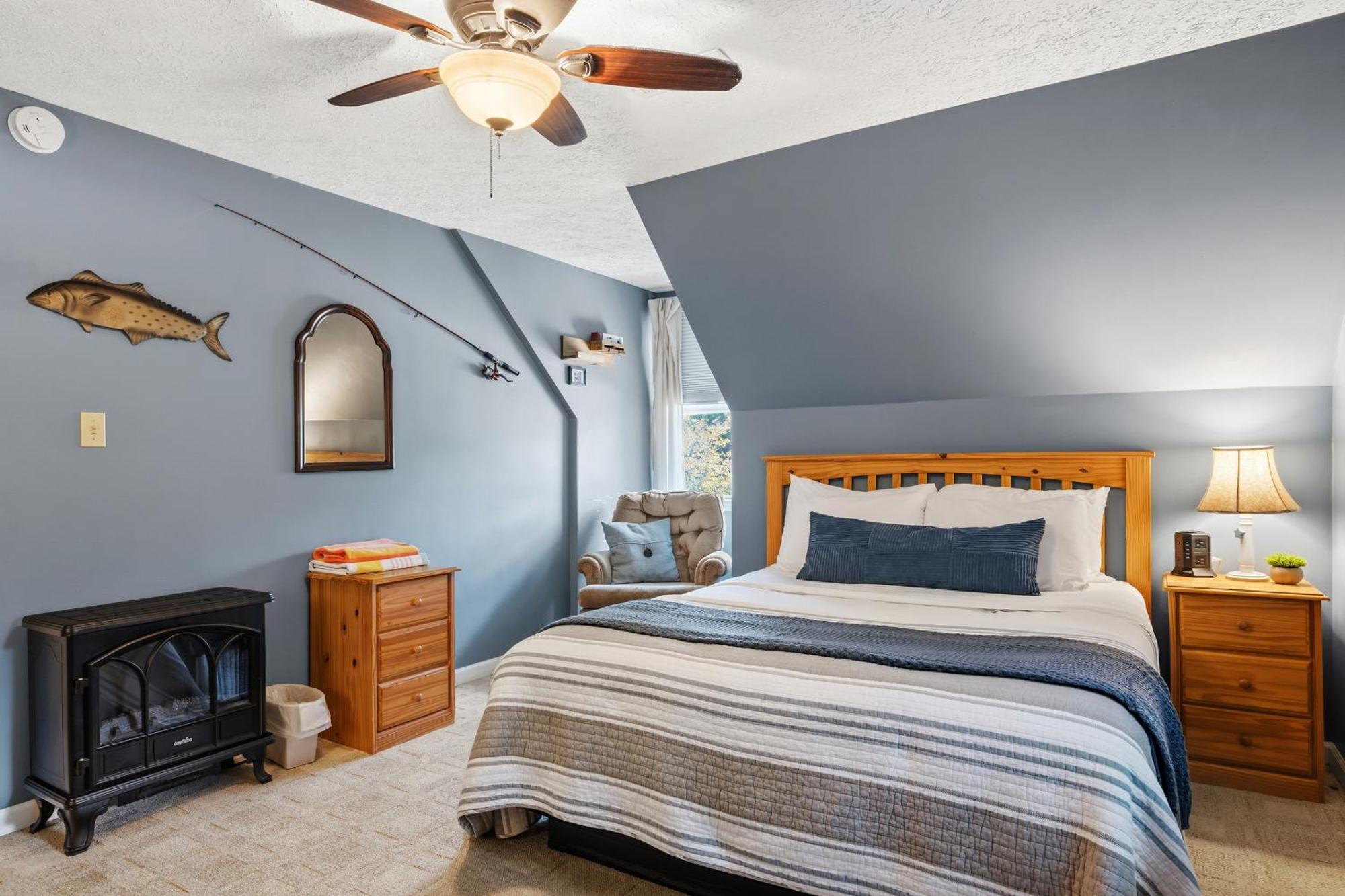 Queen Room