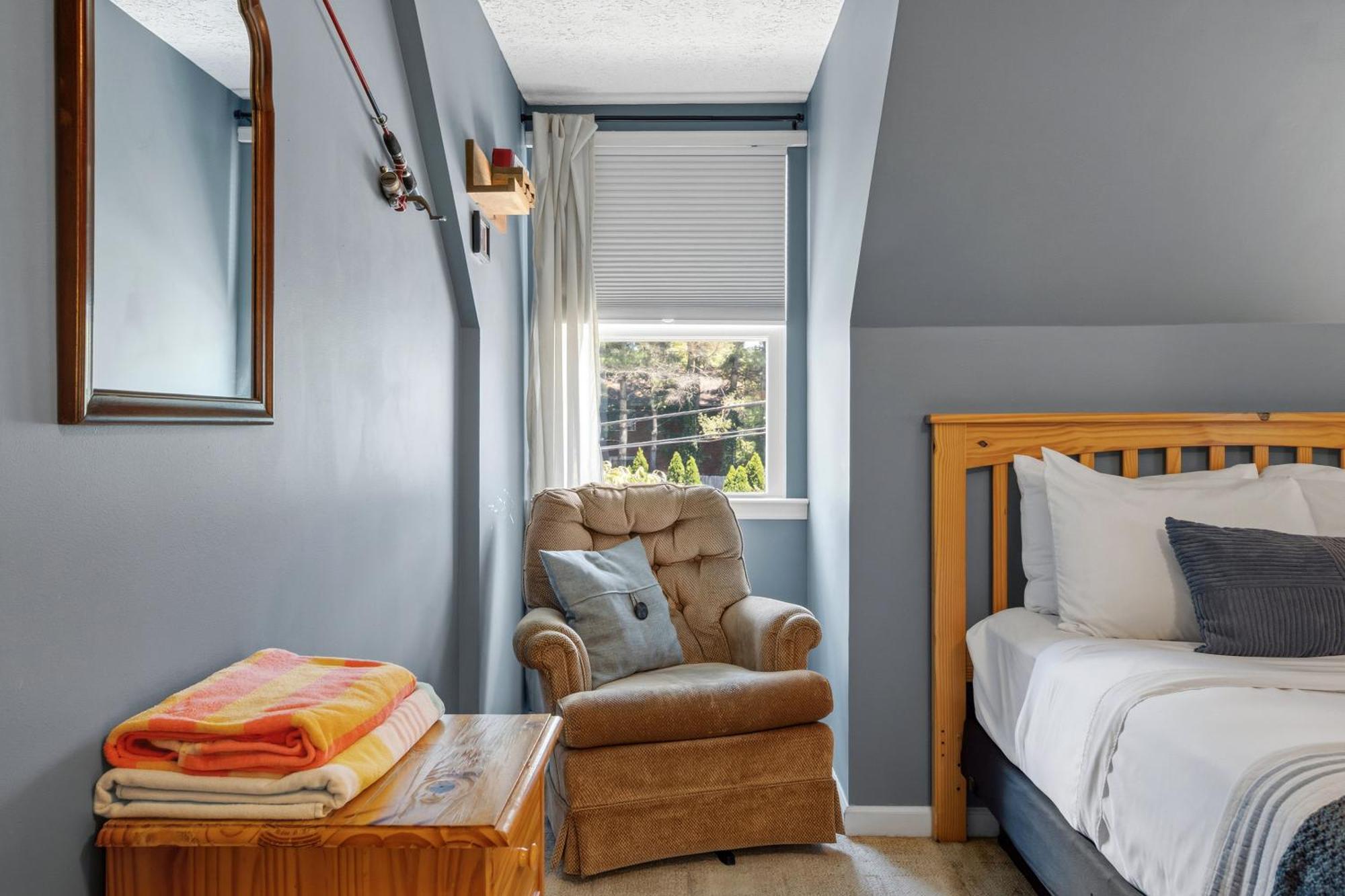 Queen Room