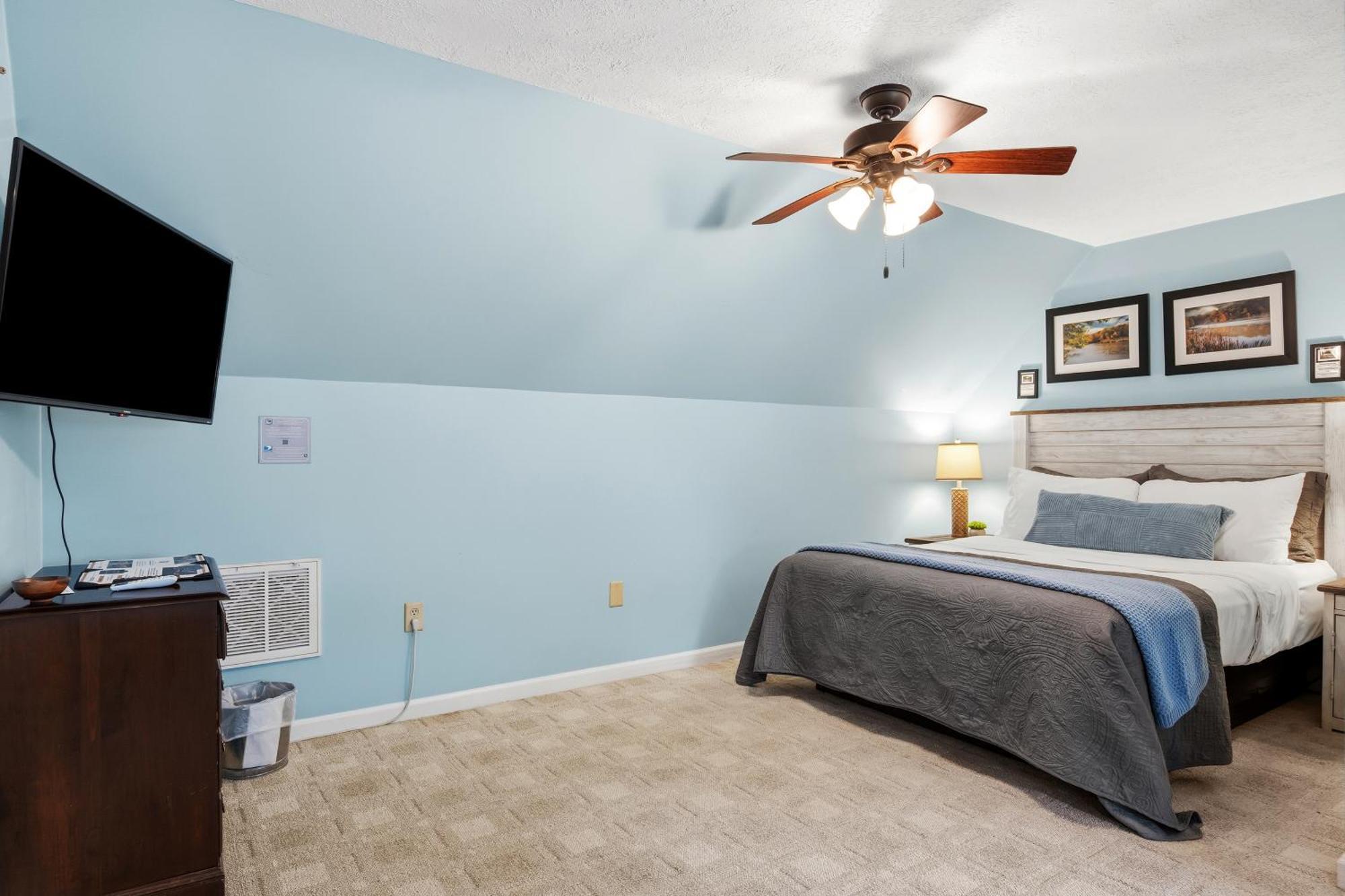 Queen Room
