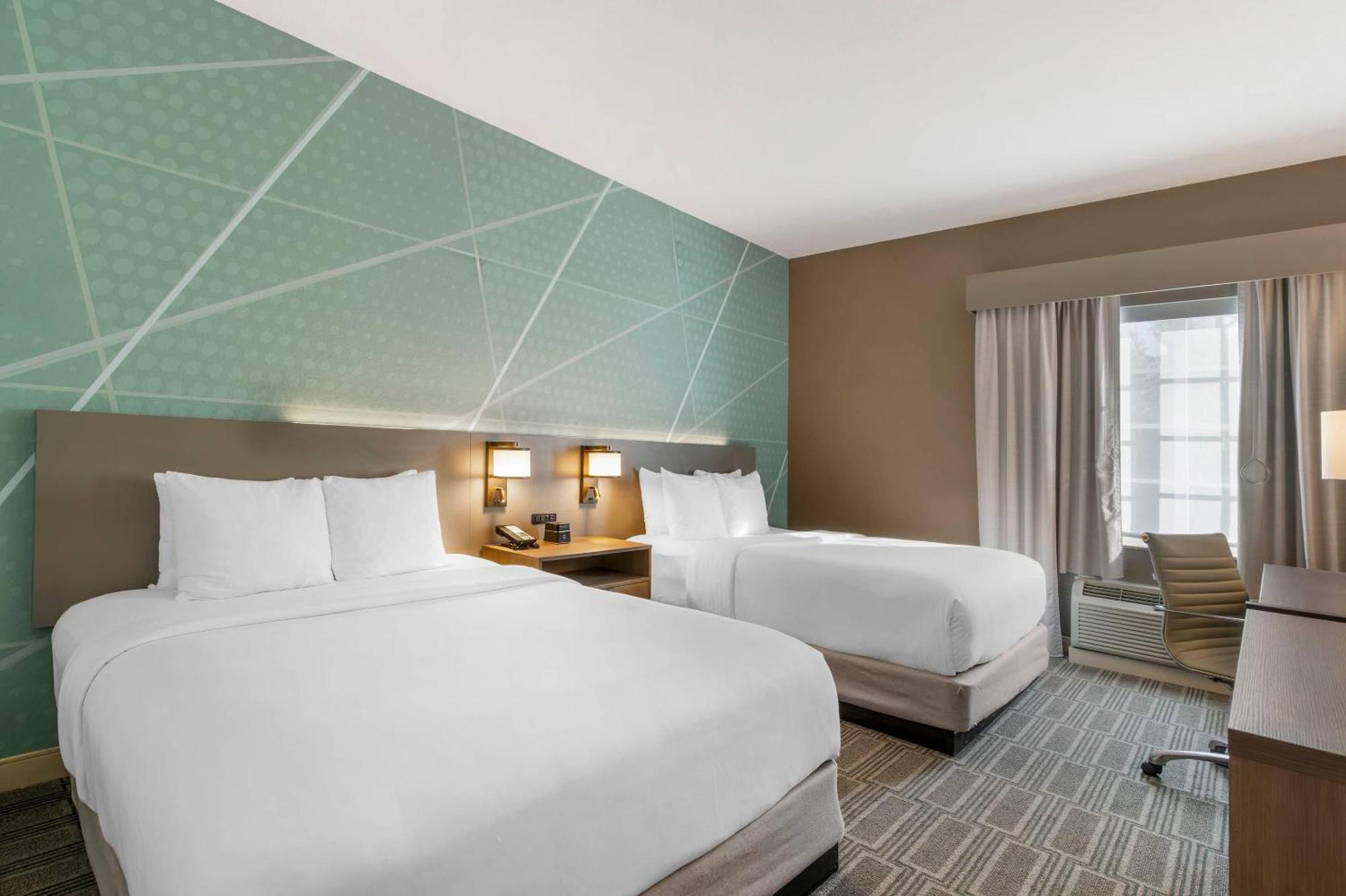 Standard Queen Room Two Queen Beds Non-Smoking
