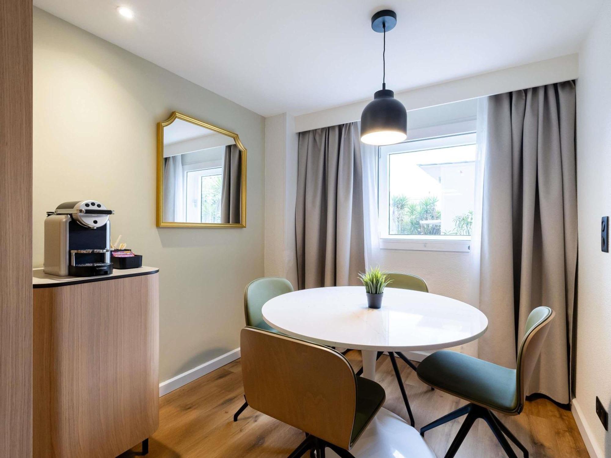 Junior Suite Room