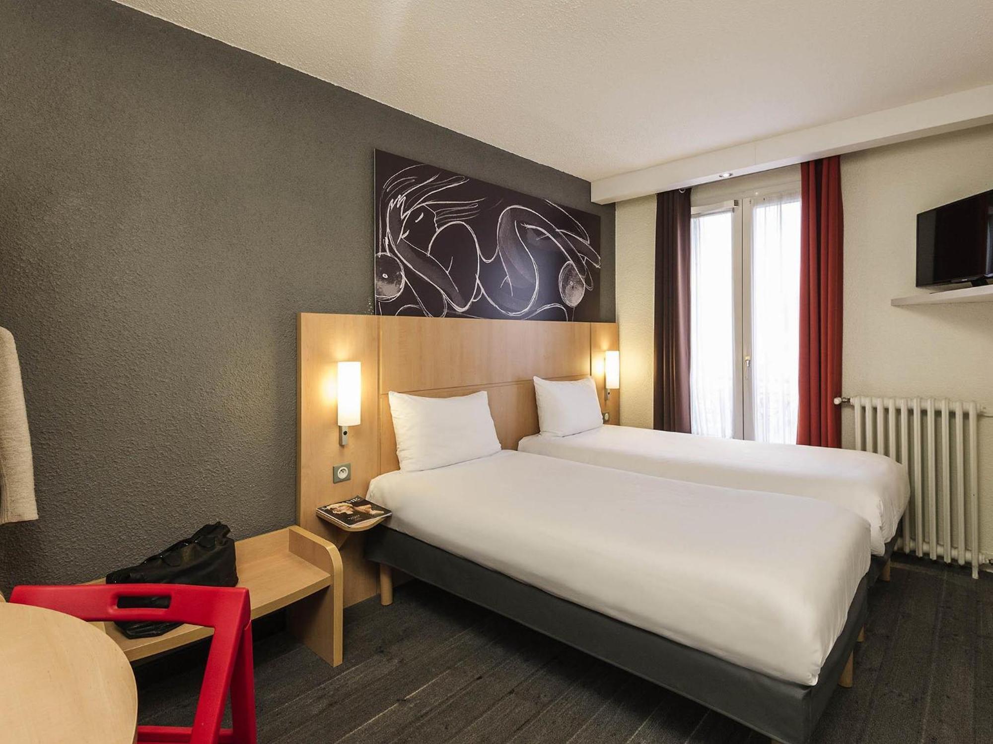 Standard Two Single Bed