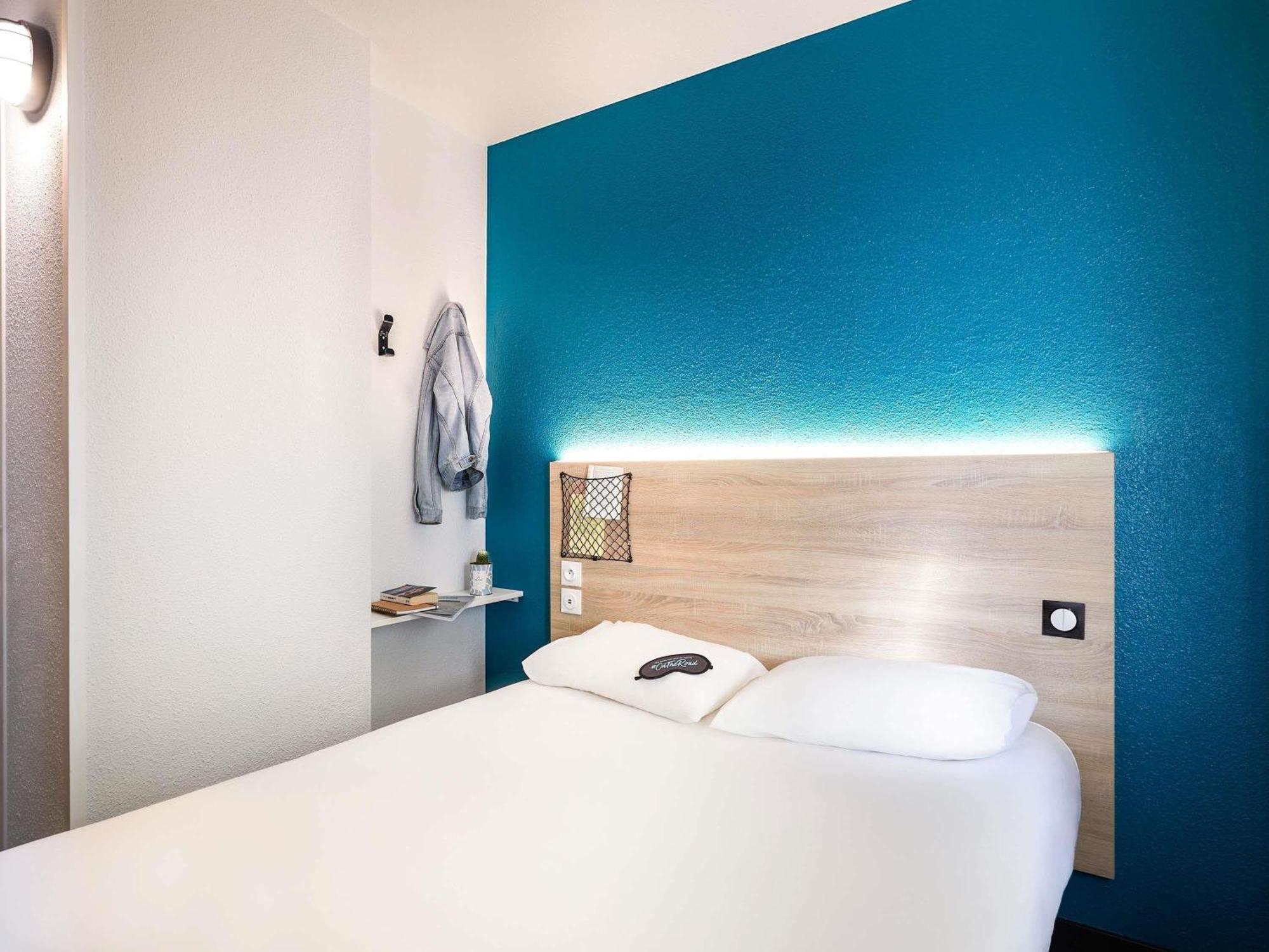 Cabrio Room Private Bathroom