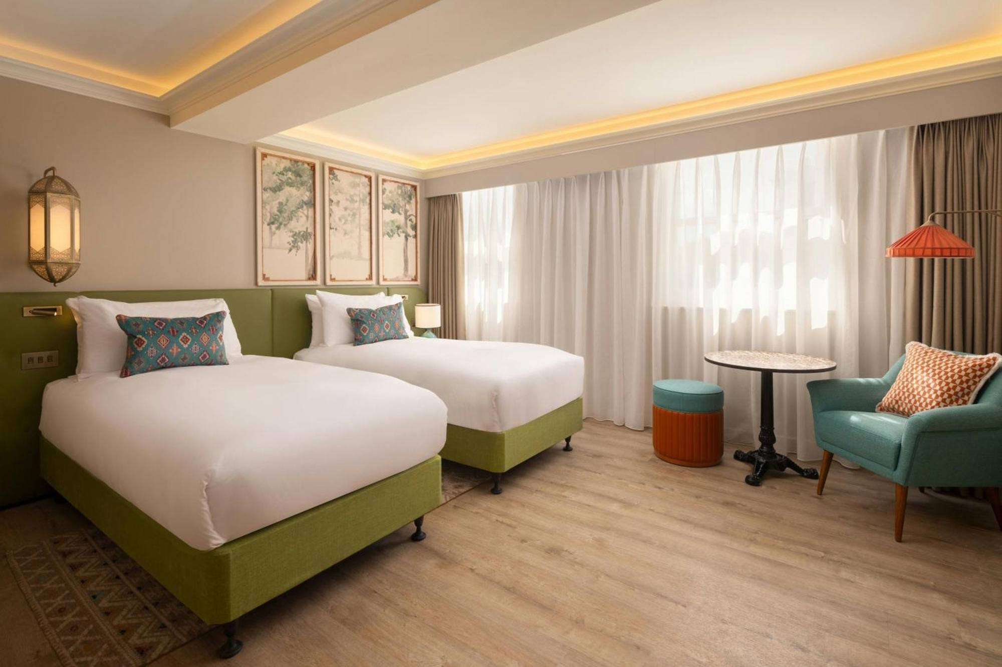 Deluxe Twin Room City View
