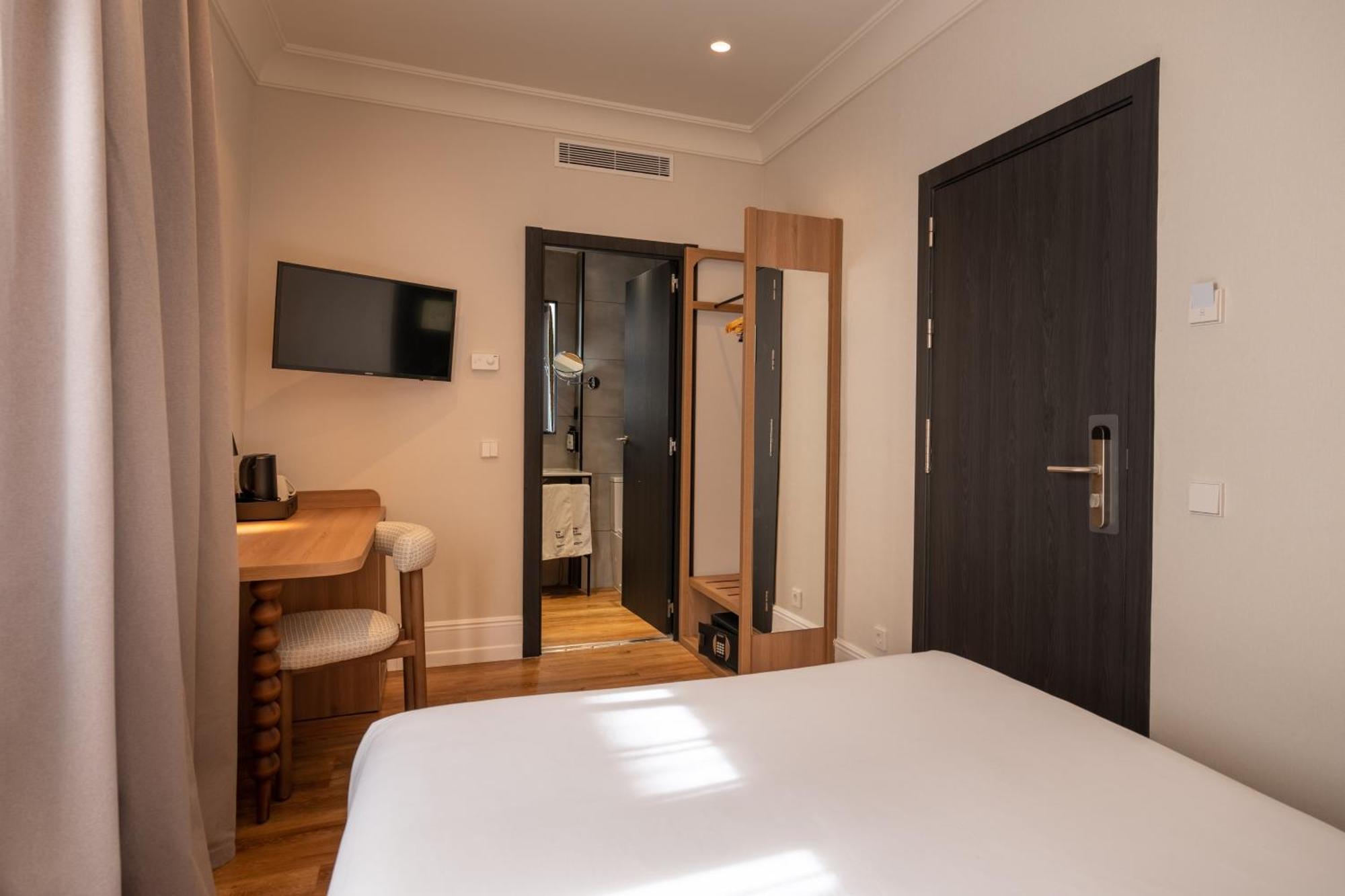Small Double Room
