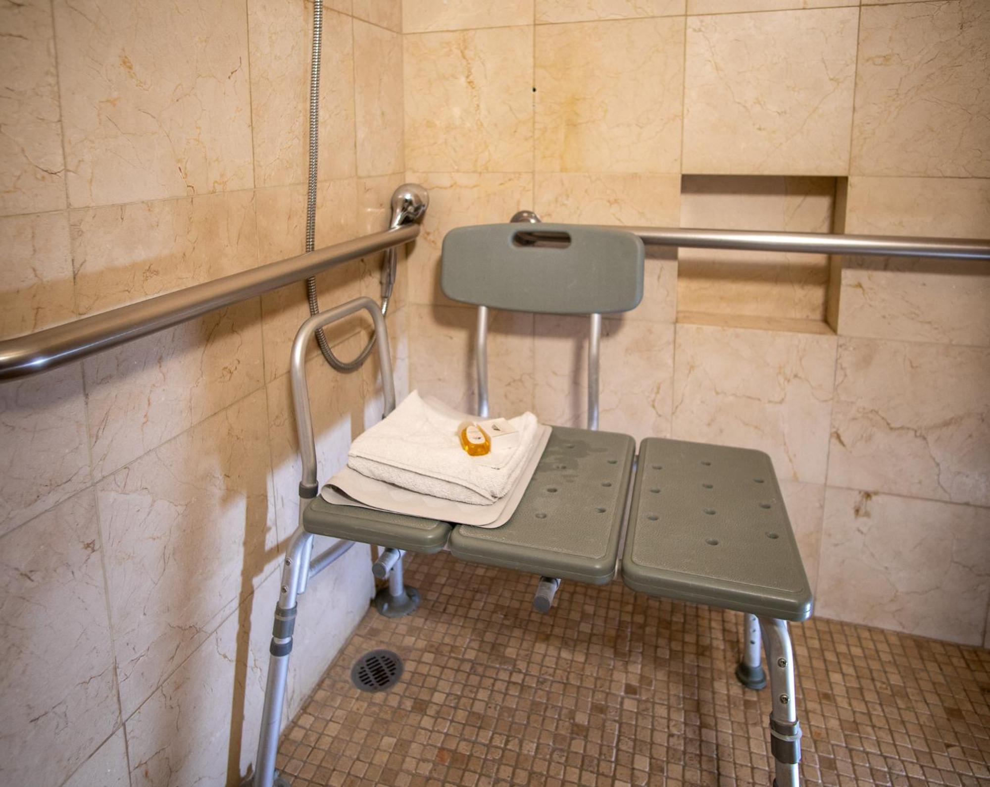 Queen Room Mobility Access or Non-Smoking