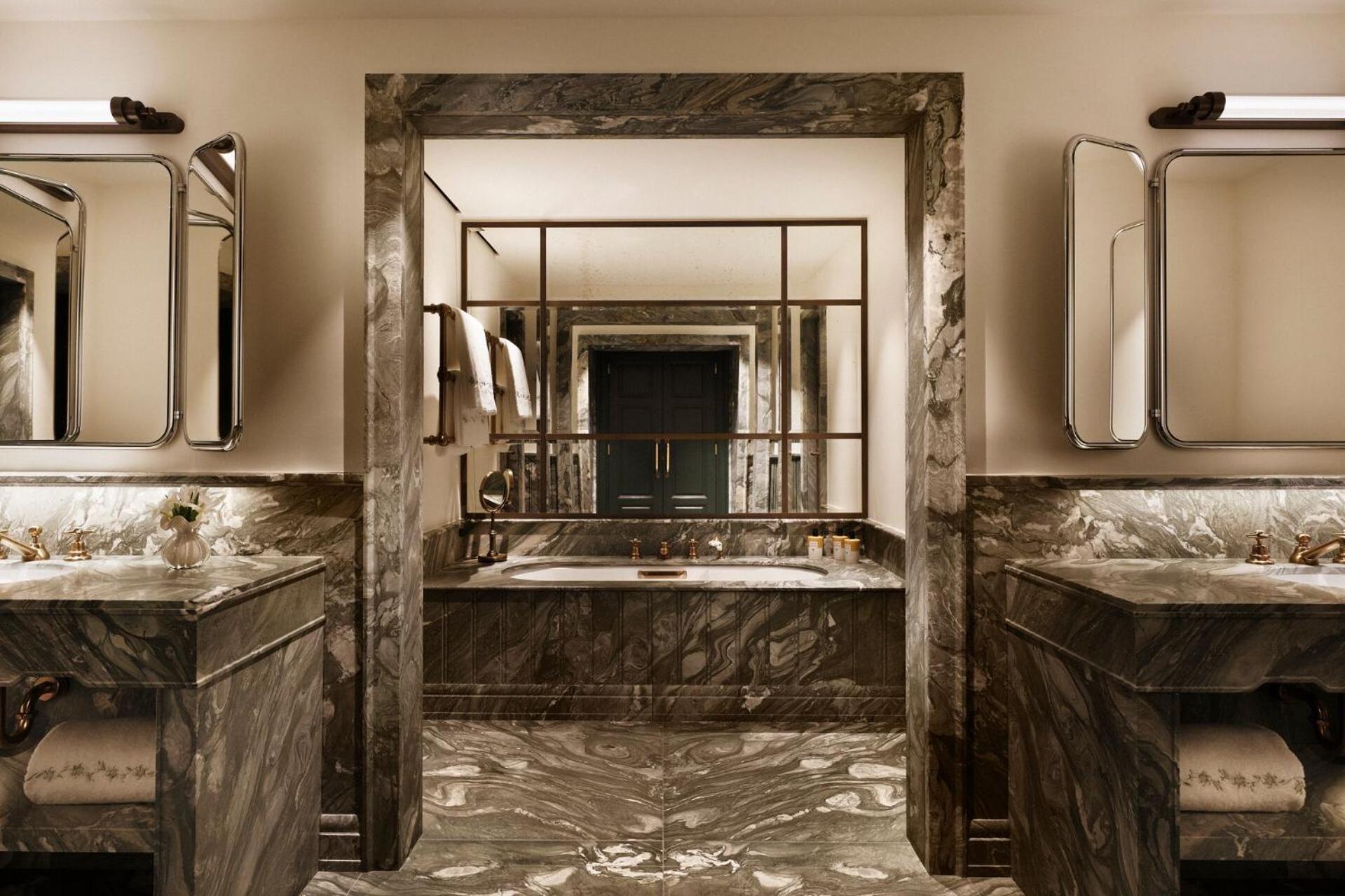 Premium Junior Suite
