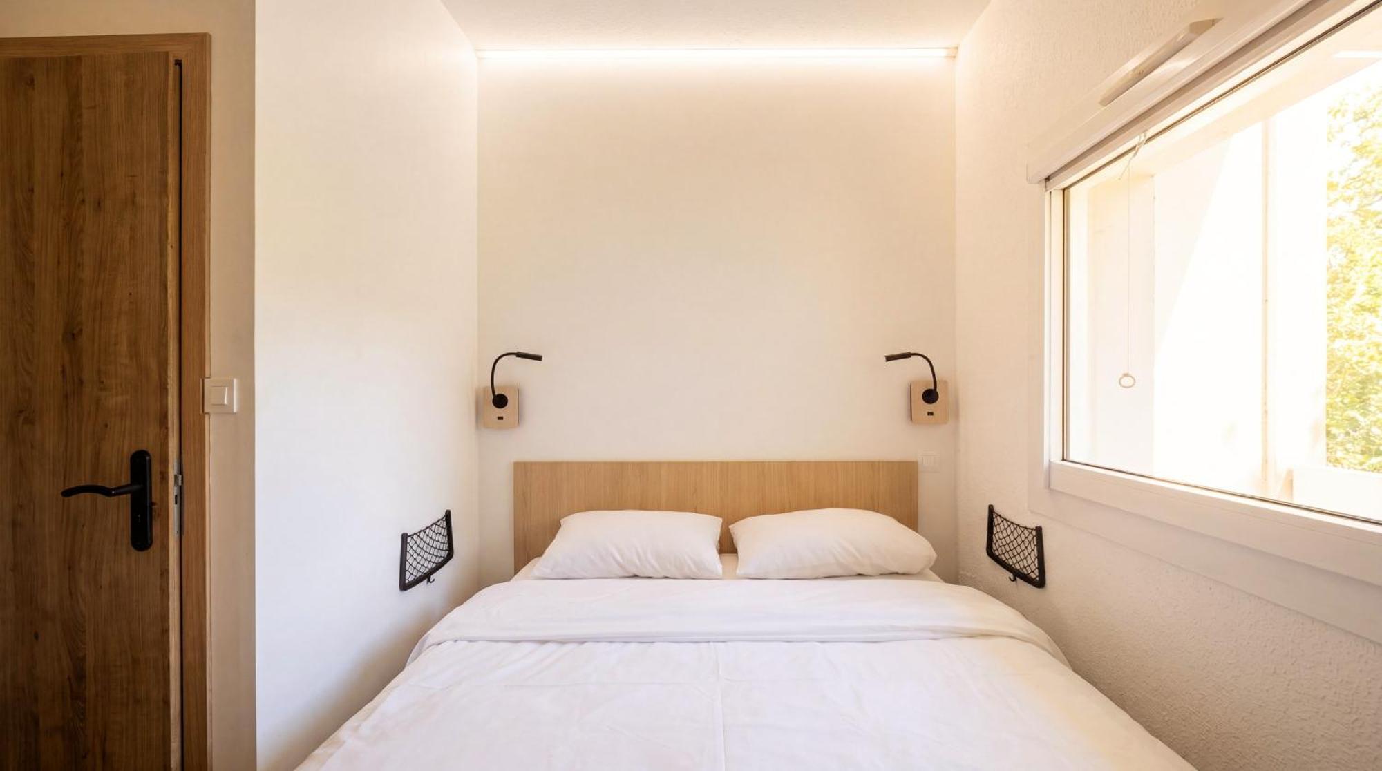Double Room Private Bathroom