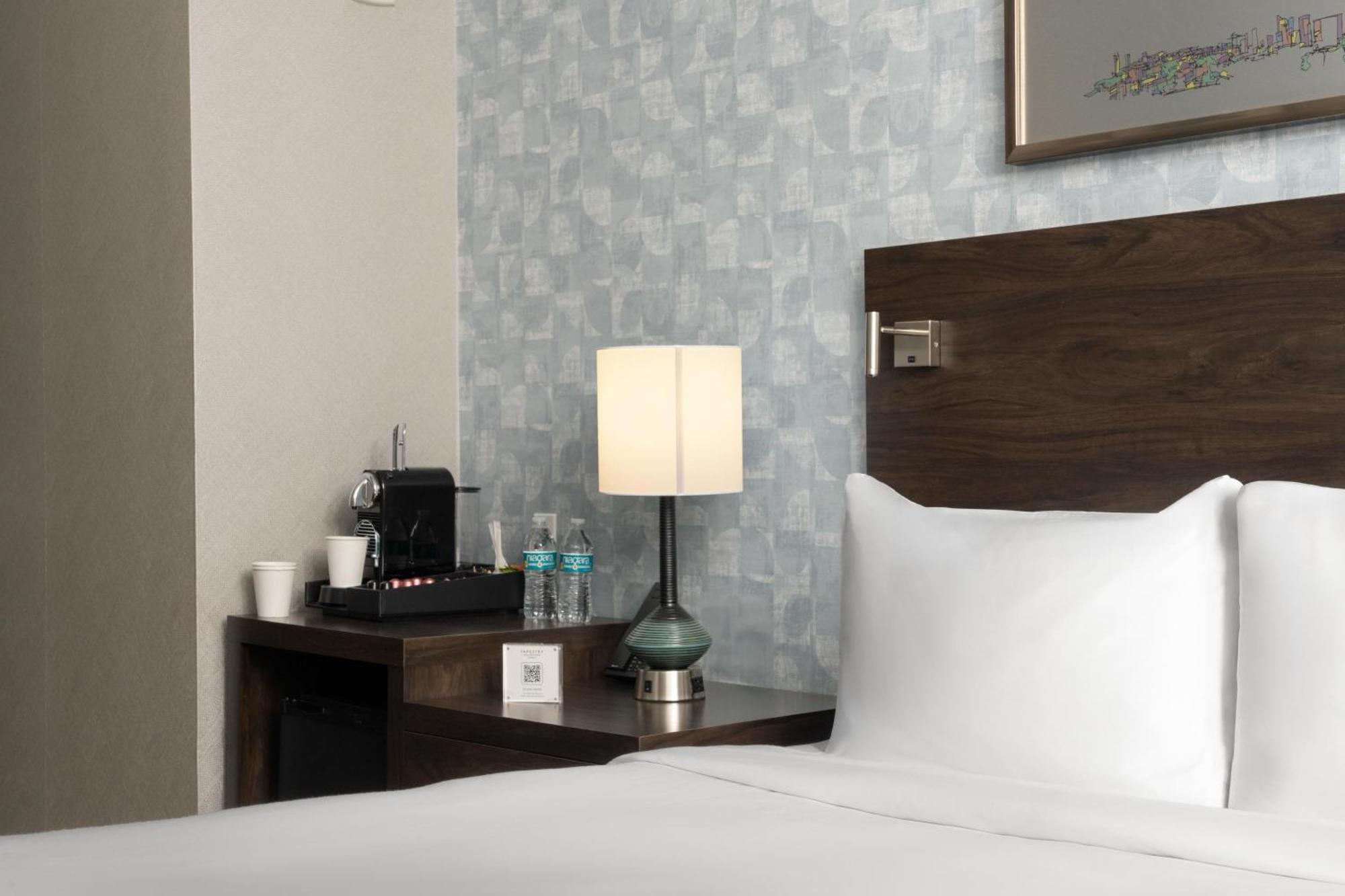 Deluxe Queen Room Balcony