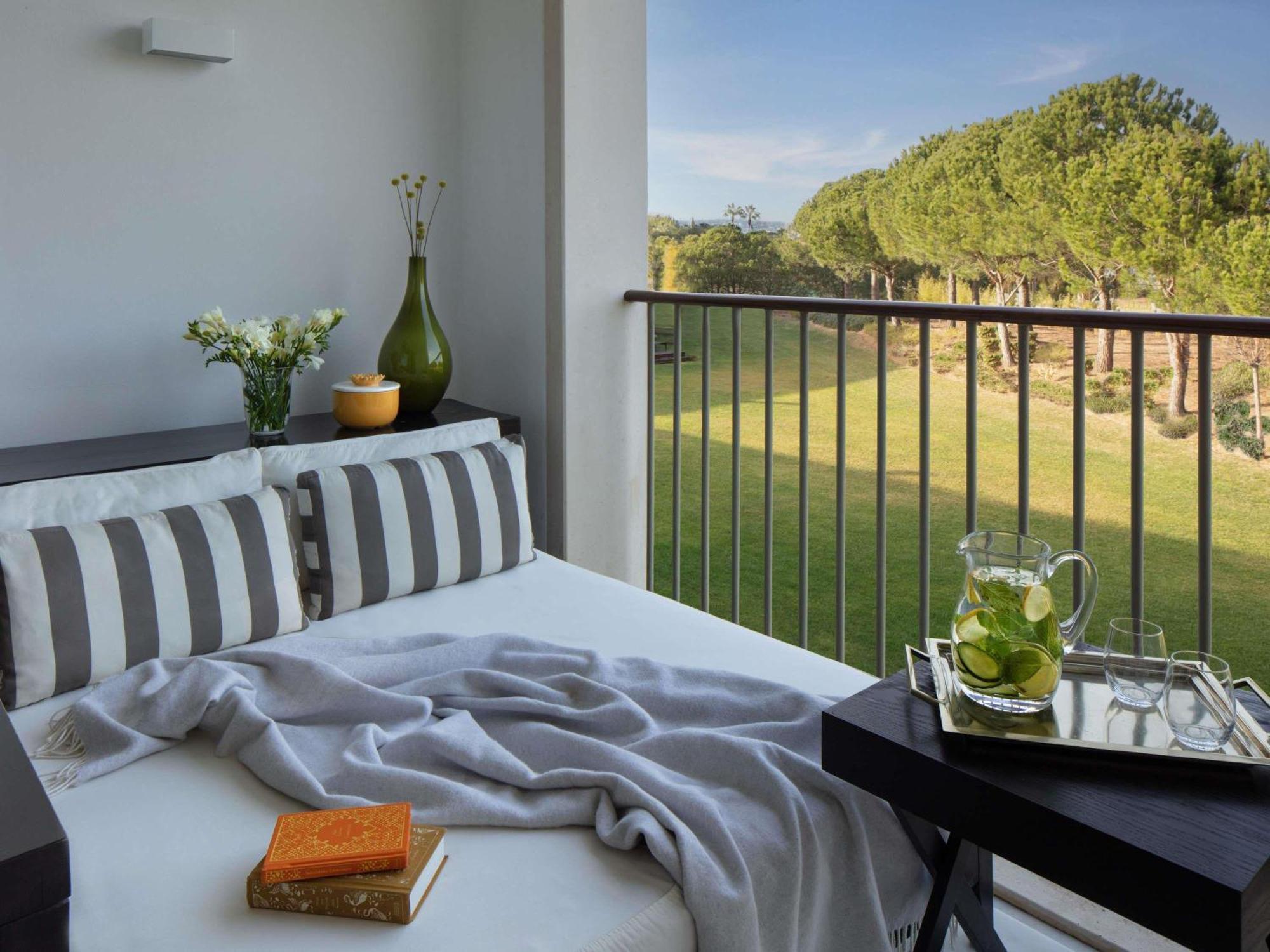 Deluxe King Room Balcony