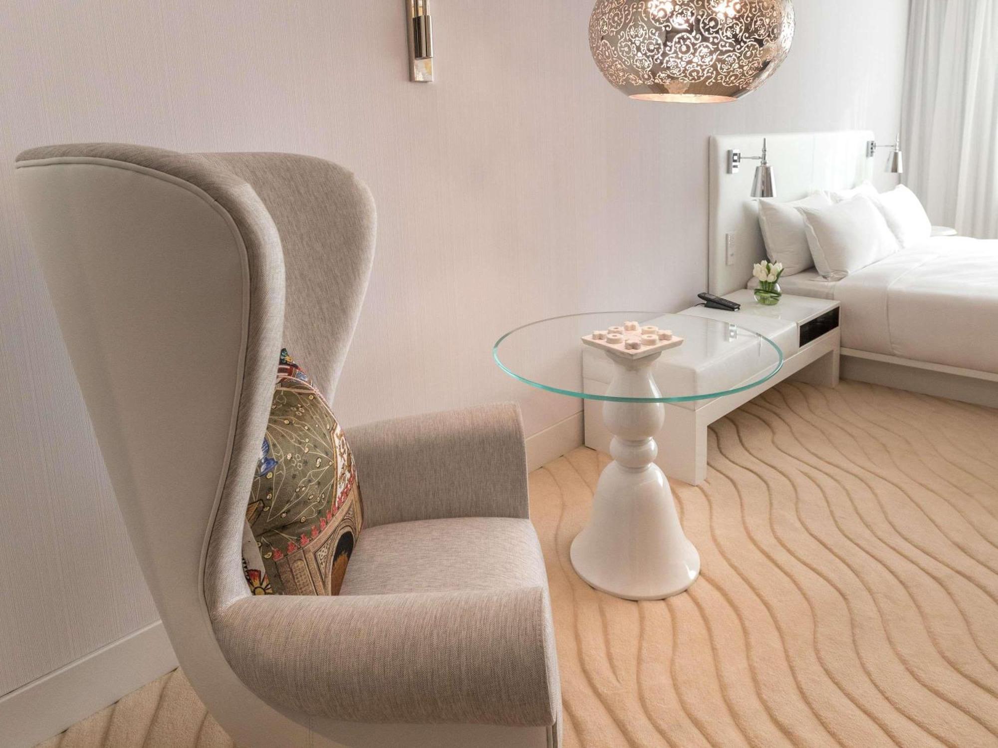 Signature Room – Twin 2 Queen Beds