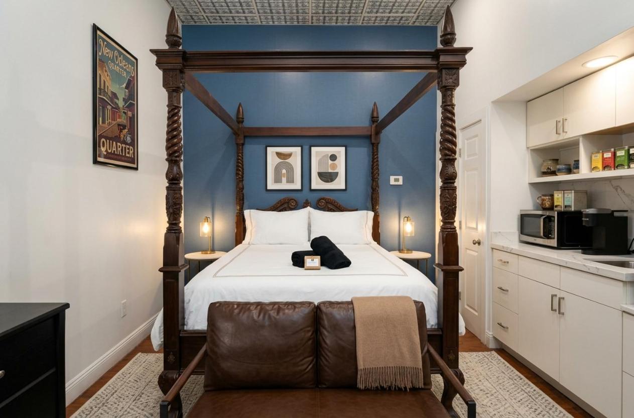 Deluxe Queen Room