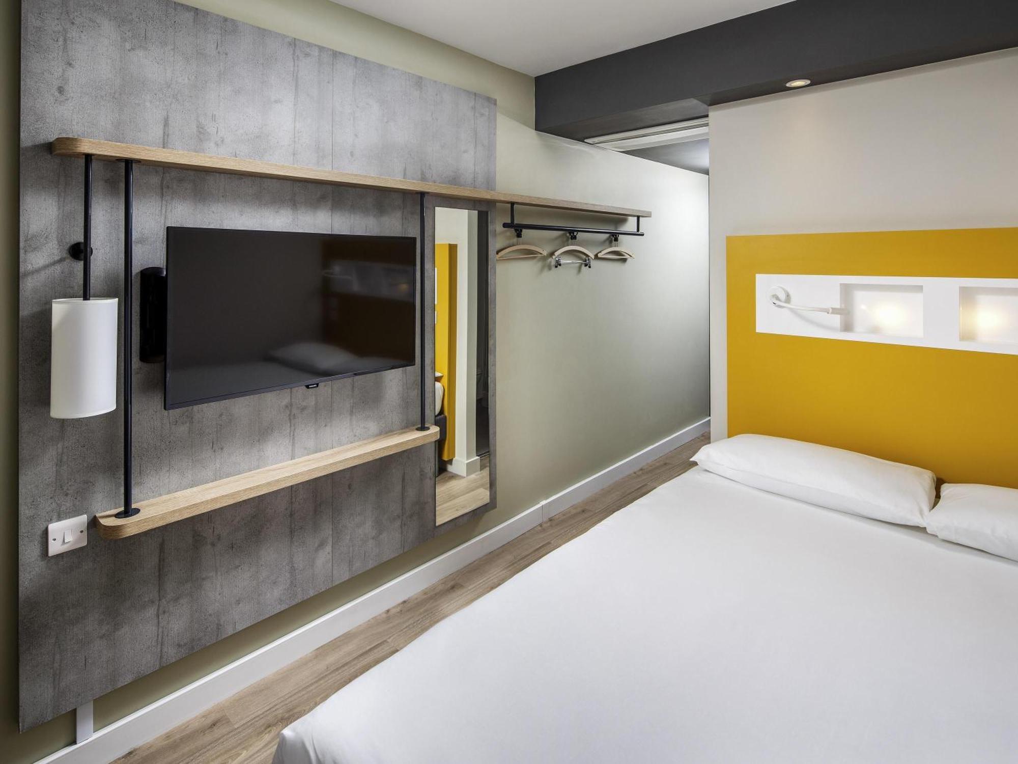 Double Room No Window