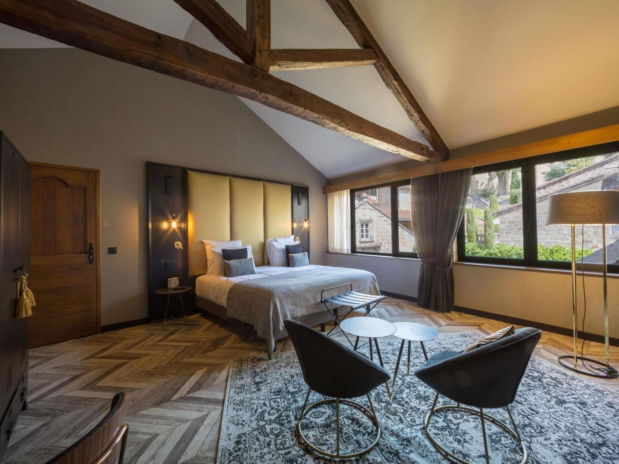 Family Suite One Double Bed Two Sofa Beds