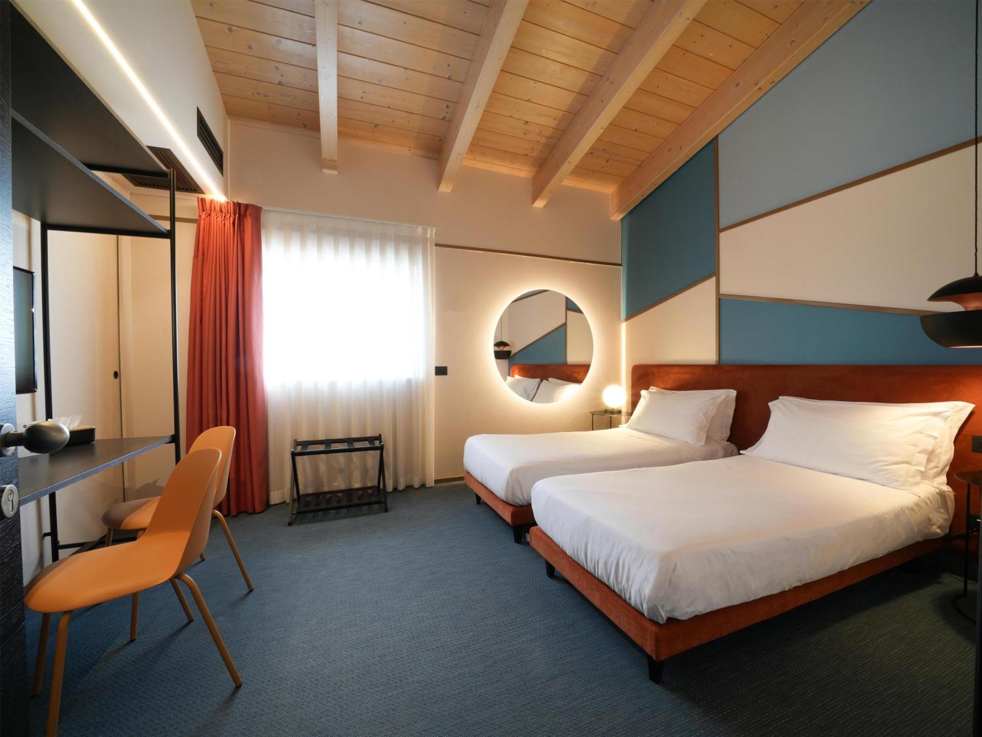 Standard Twin Room Non-Smoking