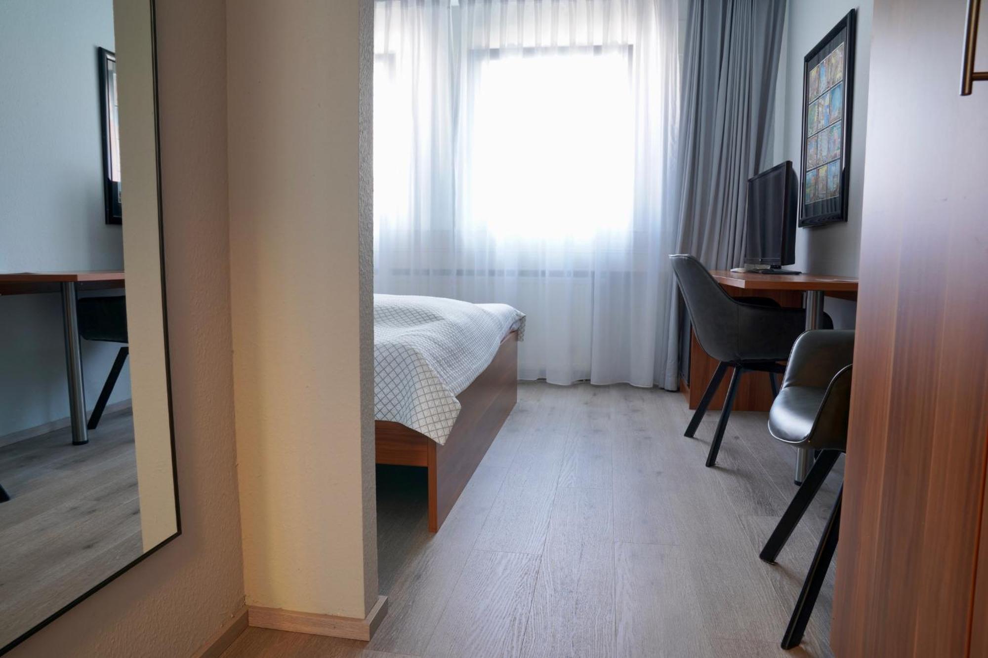 Comfort Single Room